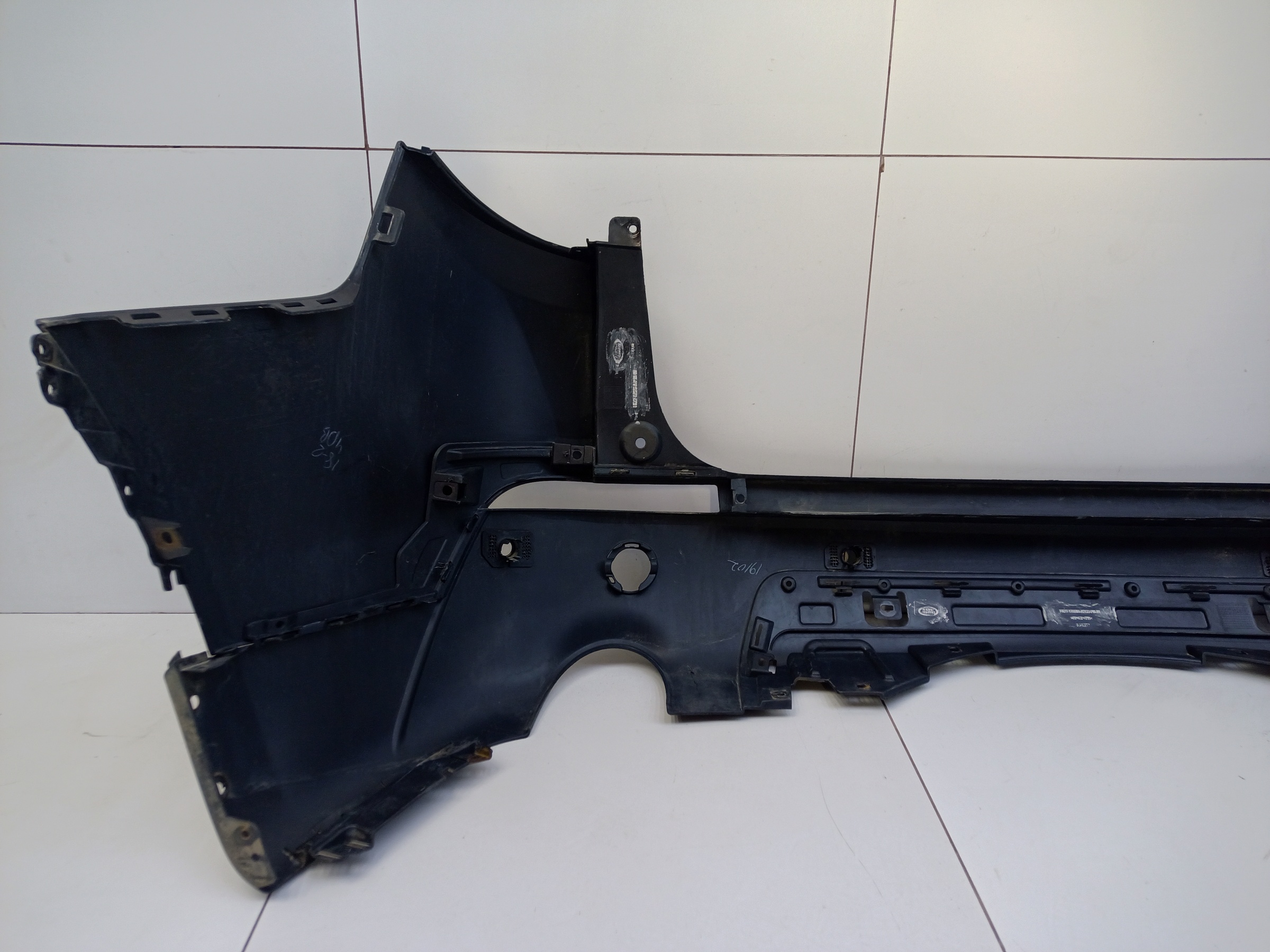 Бампер задний Land Rover Discovery Sport 1