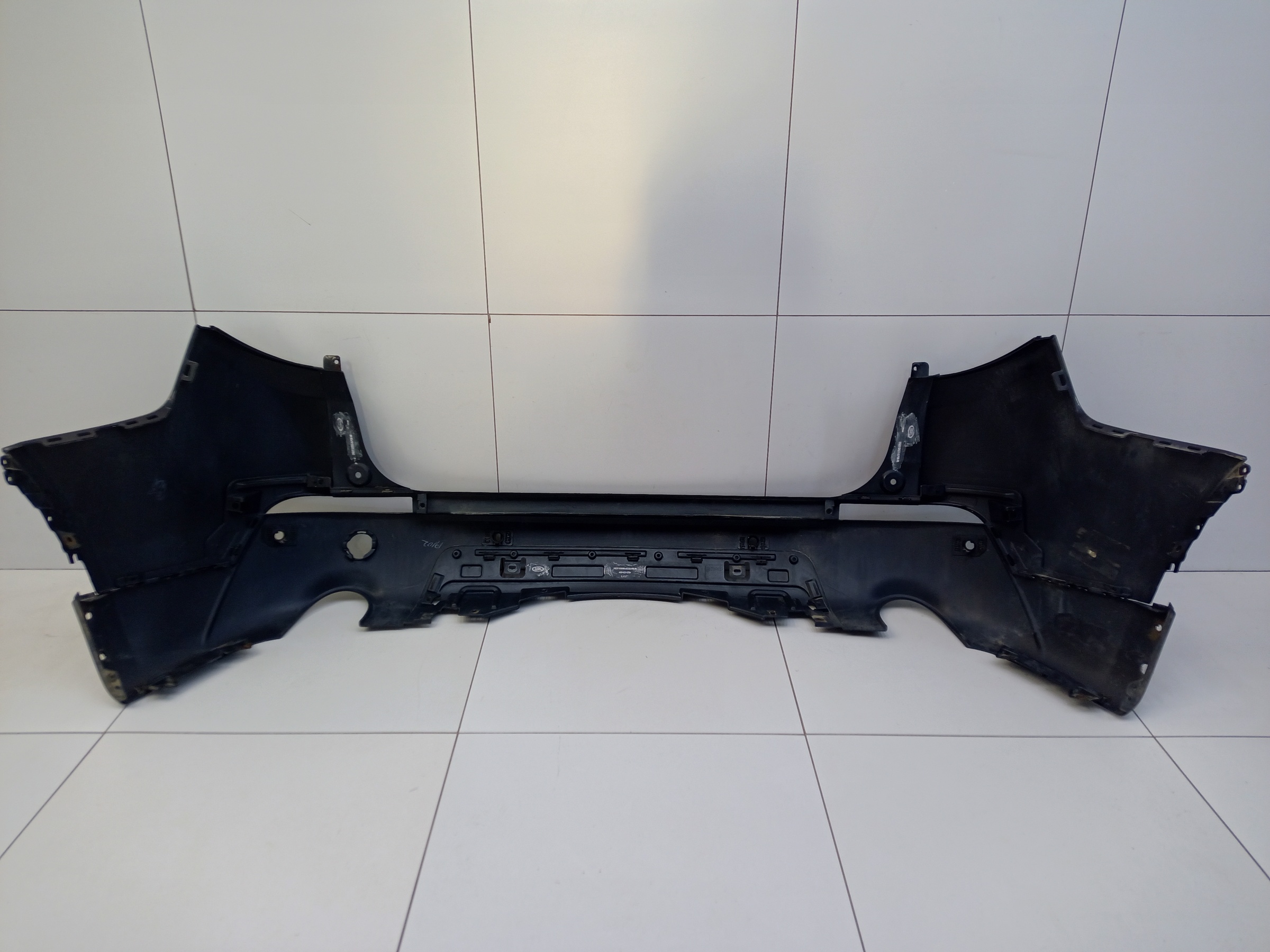 Бампер задний Land Rover Discovery Sport 1