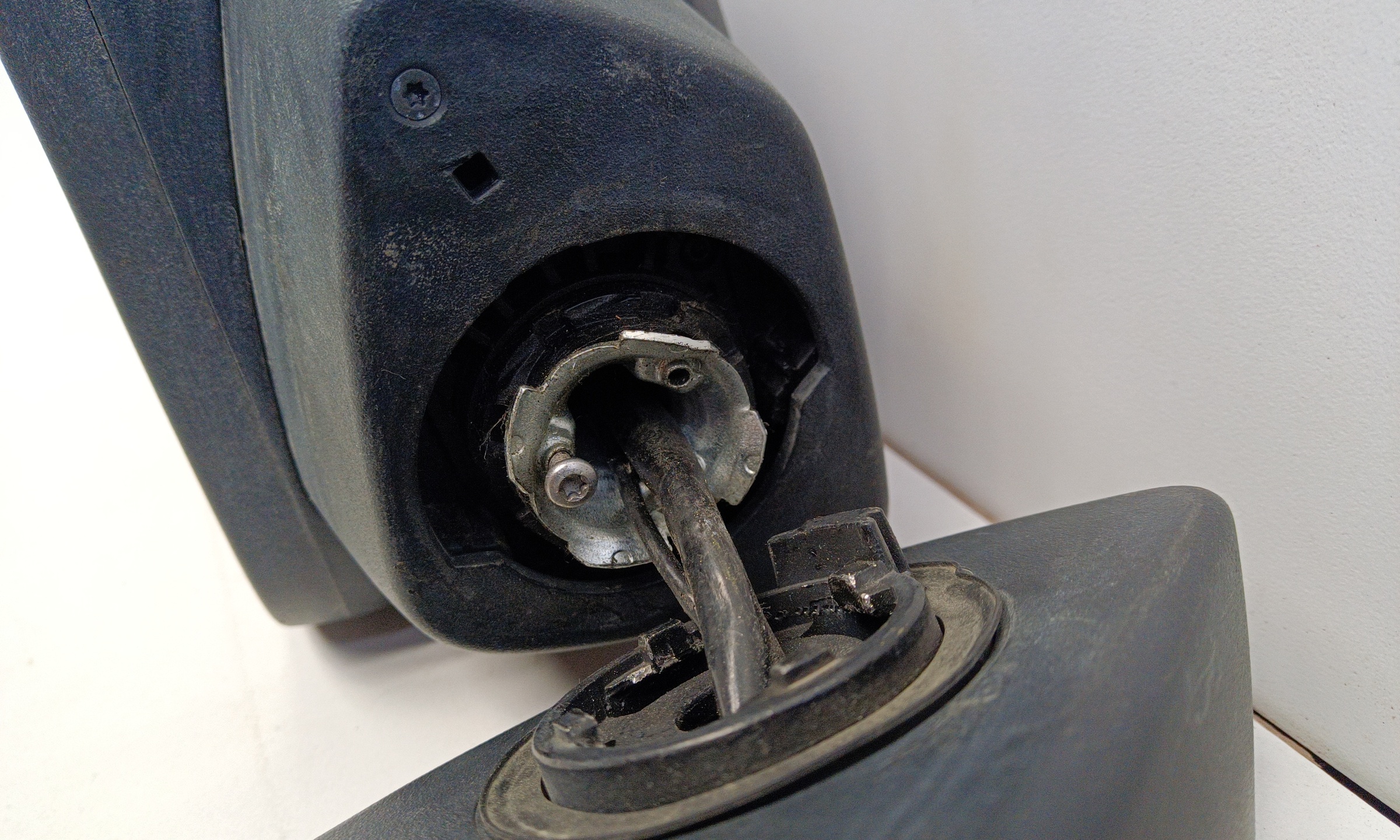 Зеркало левое Tank 300 8+1 контактов