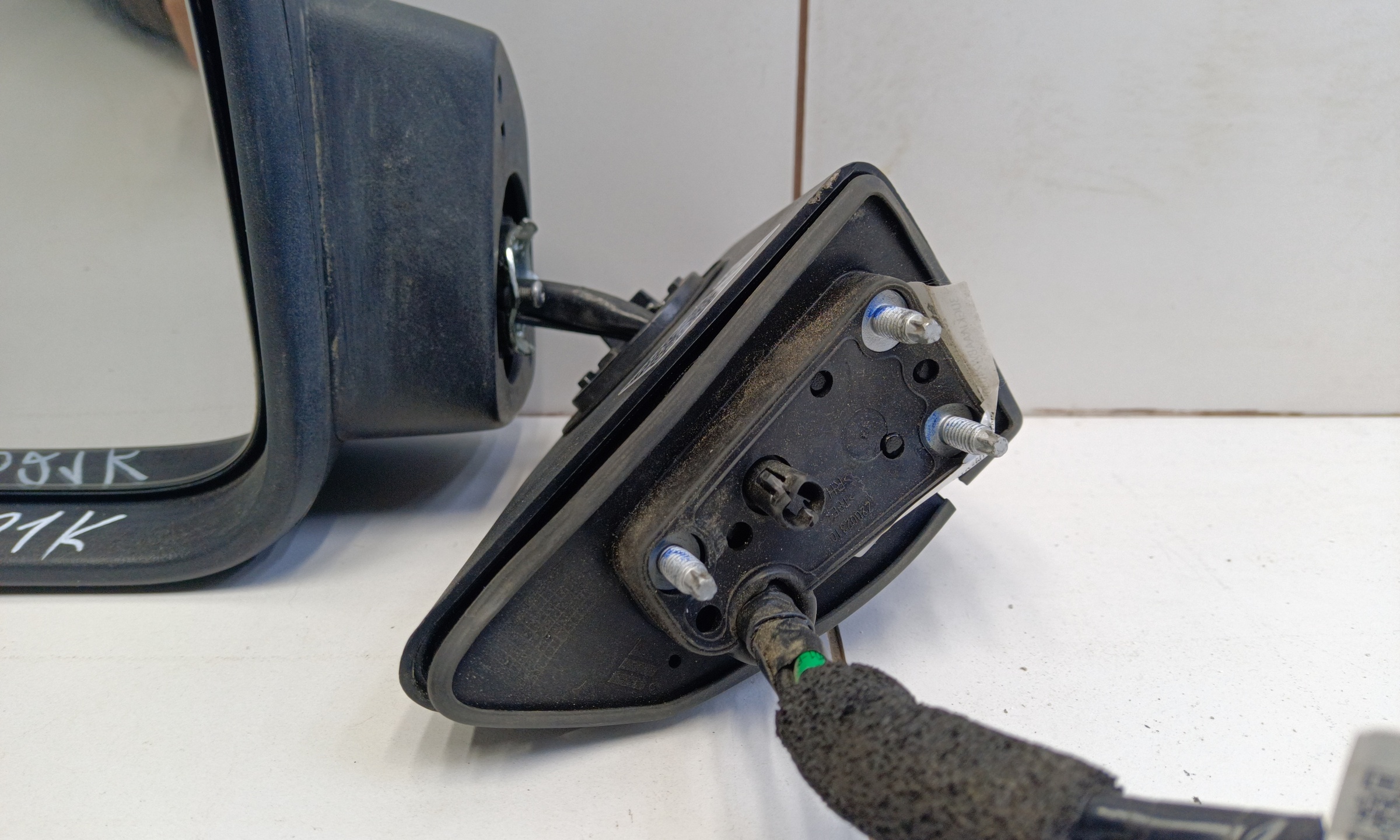 Зеркало левое Tank 300 8+1 контактов