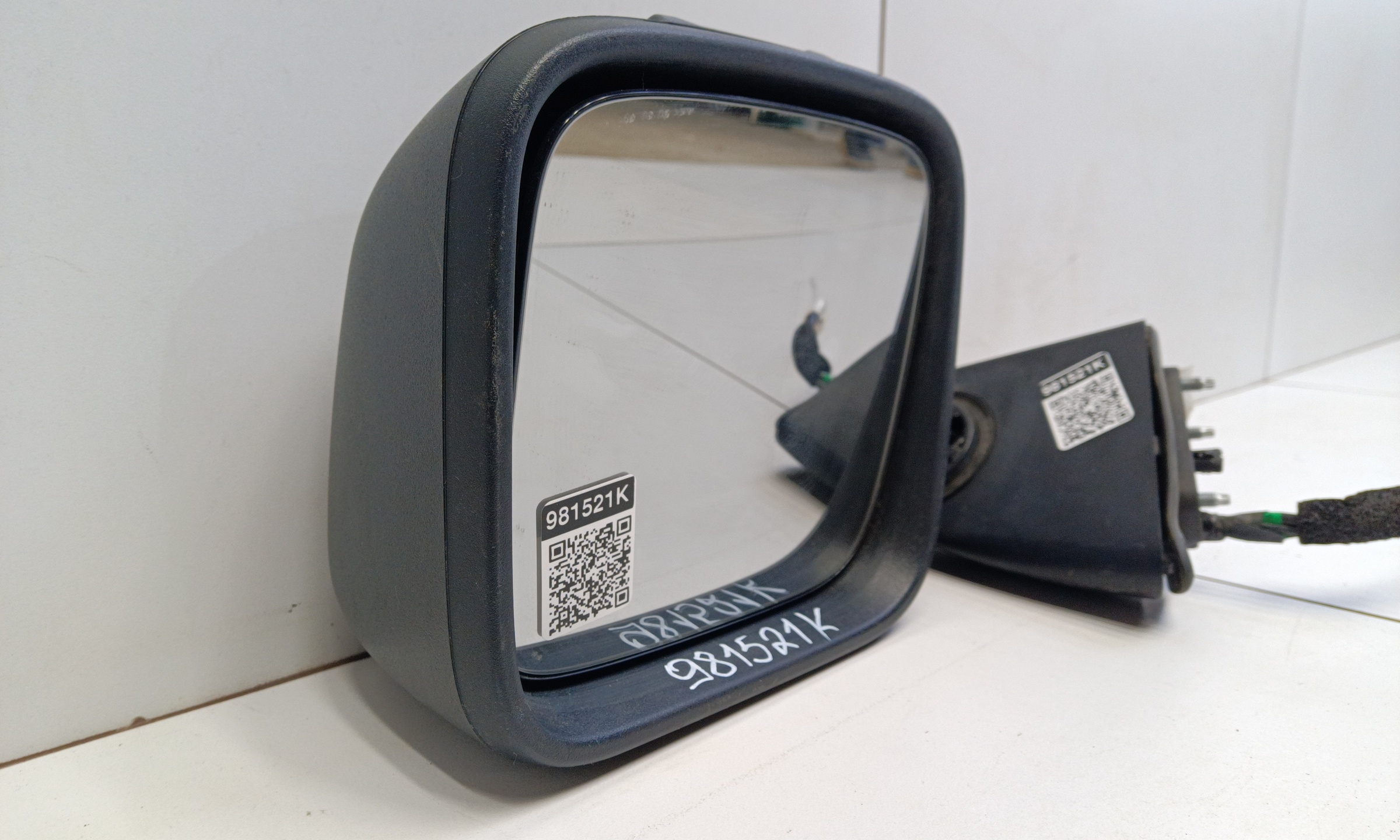 Зеркало левое Tank 300 8+1 контактов