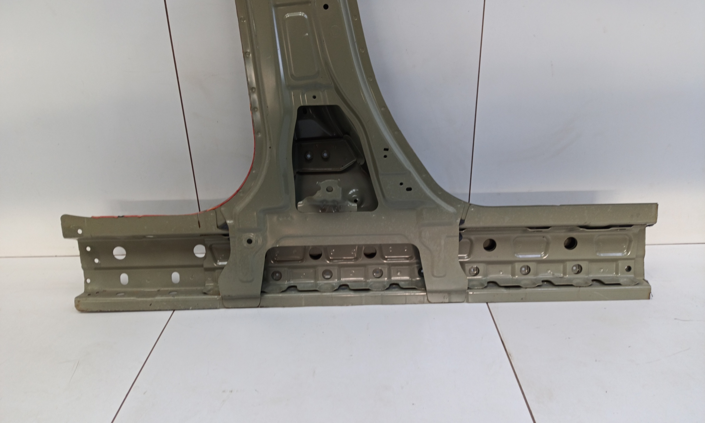 Панель кузова боковая левая Haval F7