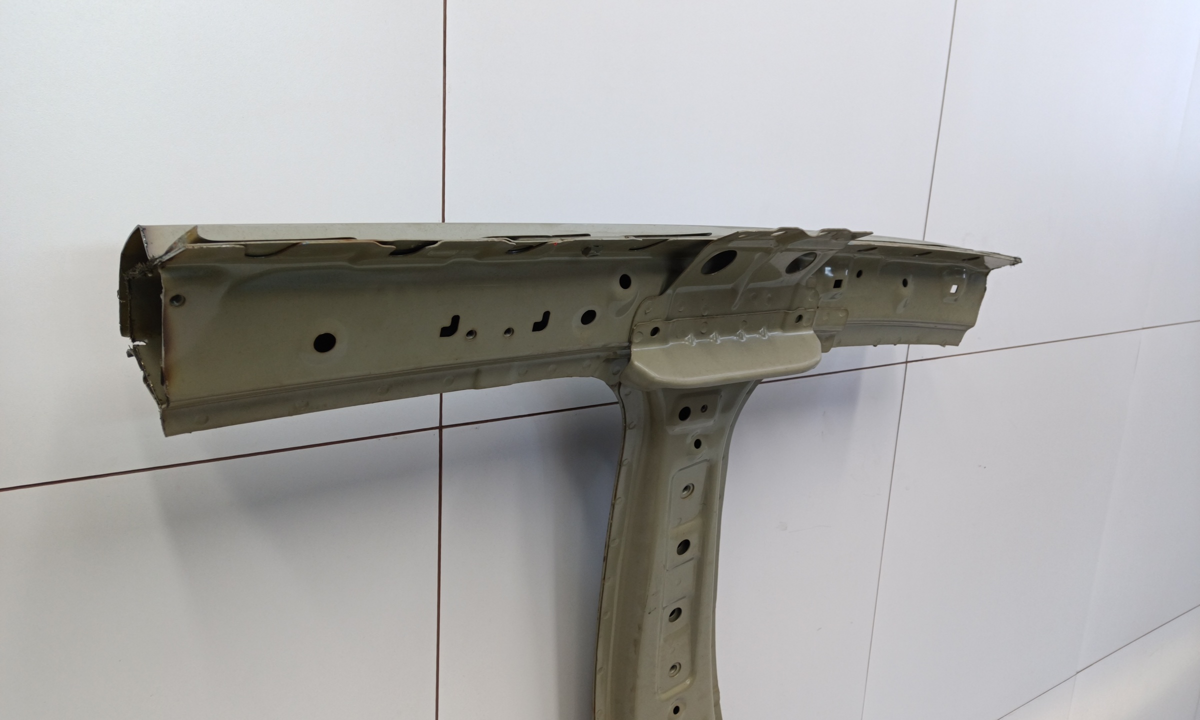 Панель кузова боковая левая Haval F7