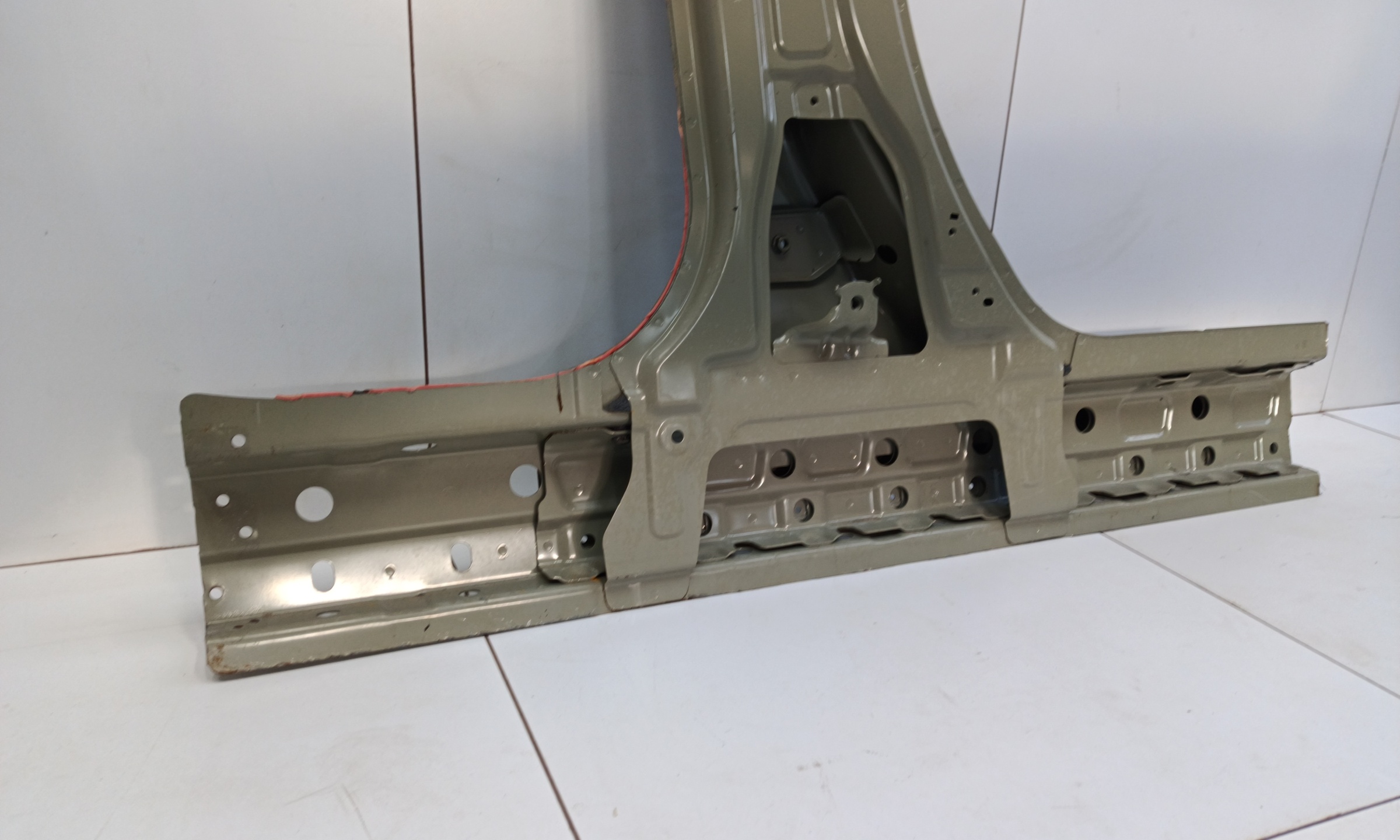 Панель кузова боковая левая Haval F7