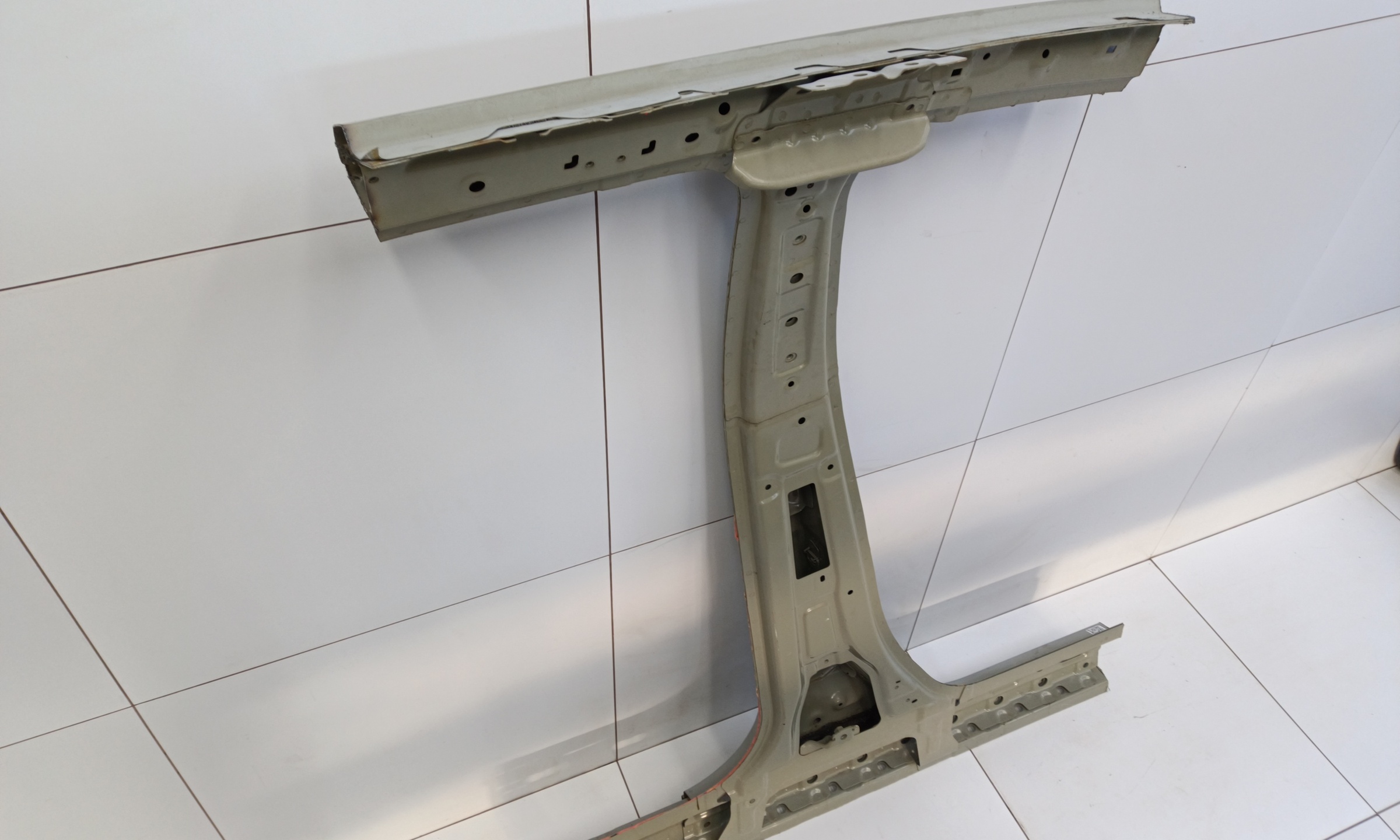 Панель кузова боковая левая Haval F7