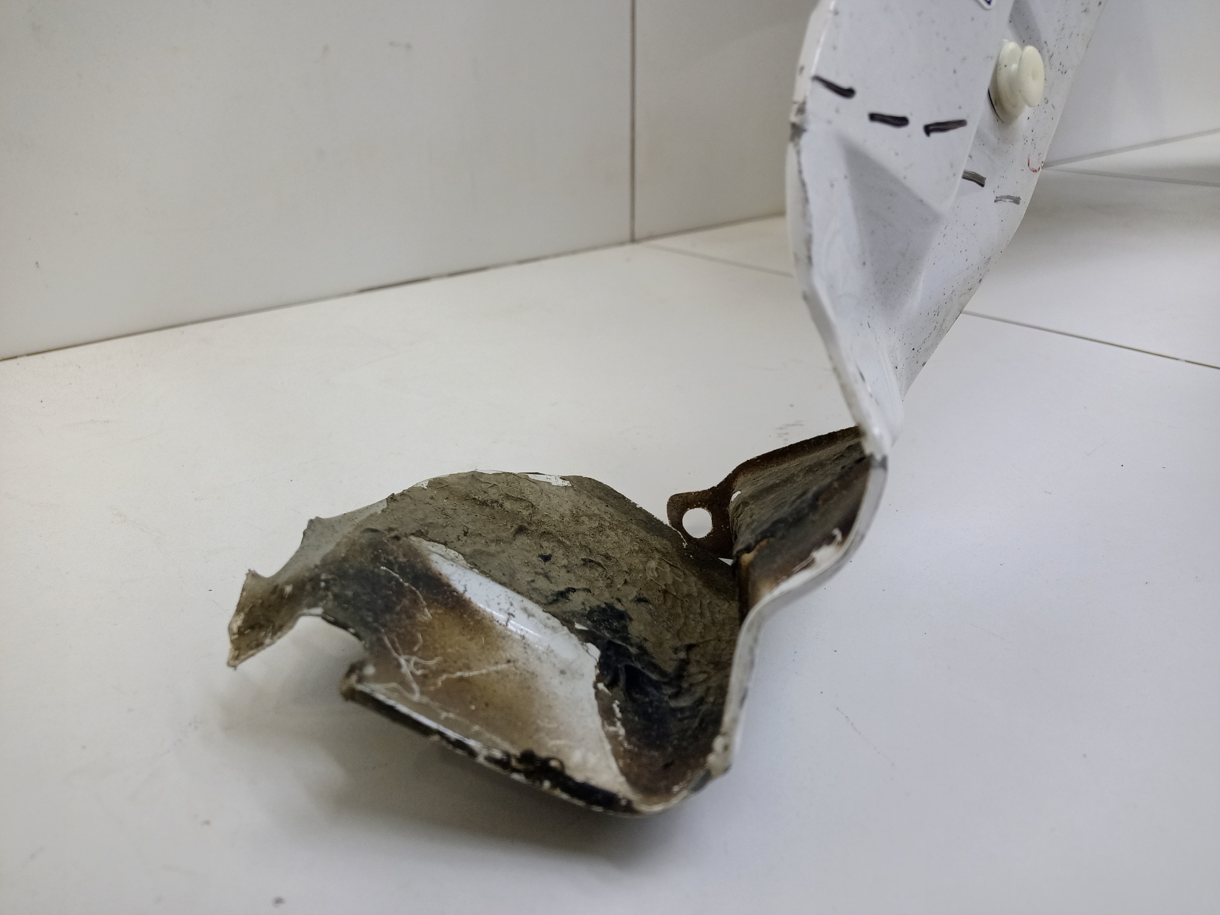 Крыло переднее правое Haval F7