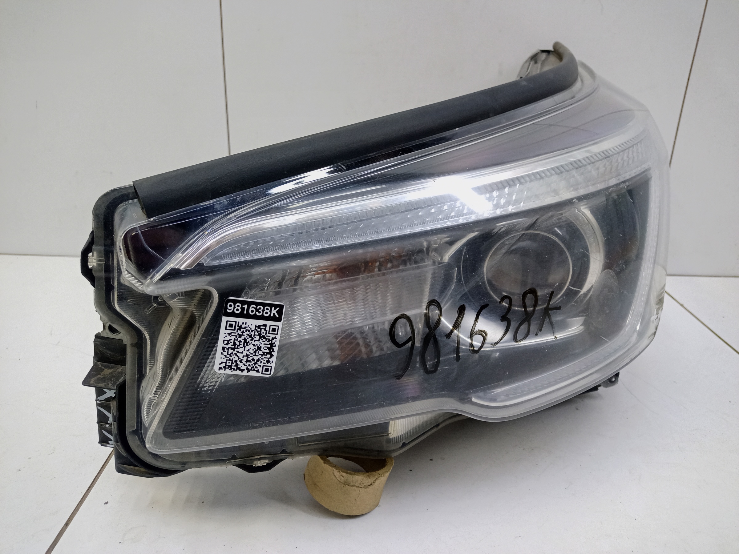 Фара передняя левая Subaru Forester 5 SK LED с ДХО