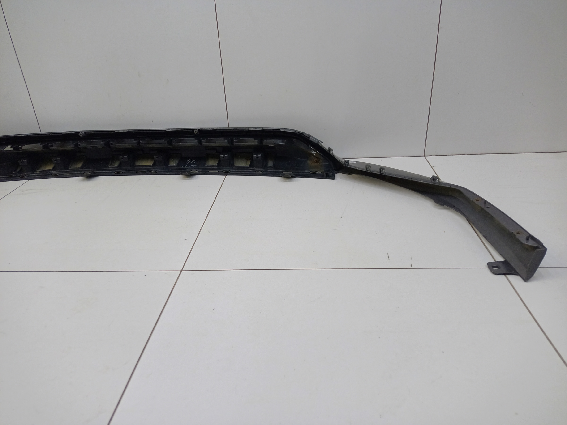 Накладка переднего бампера Lexus RX 4