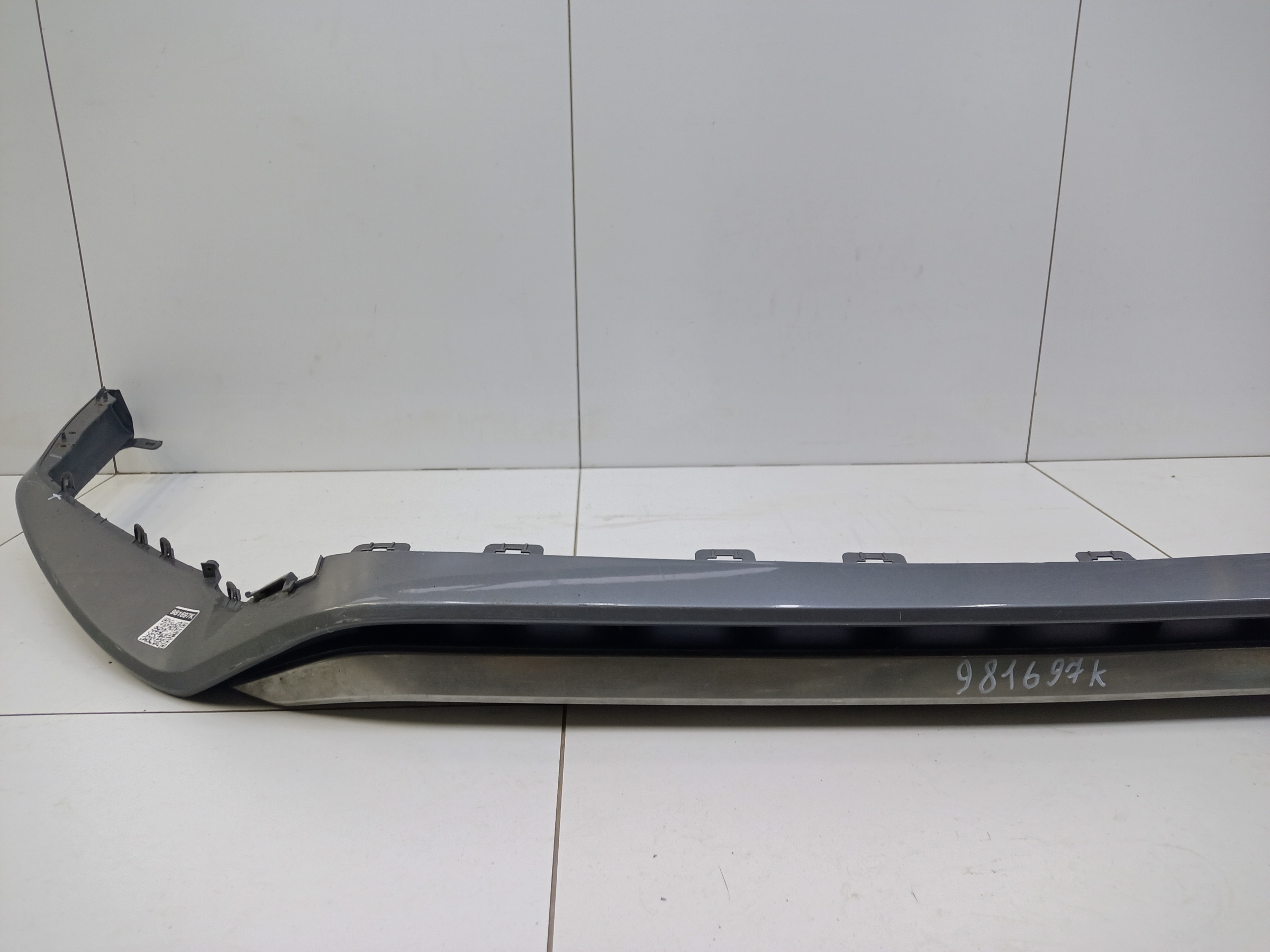 Накладка переднего бампера Lexus RX 4