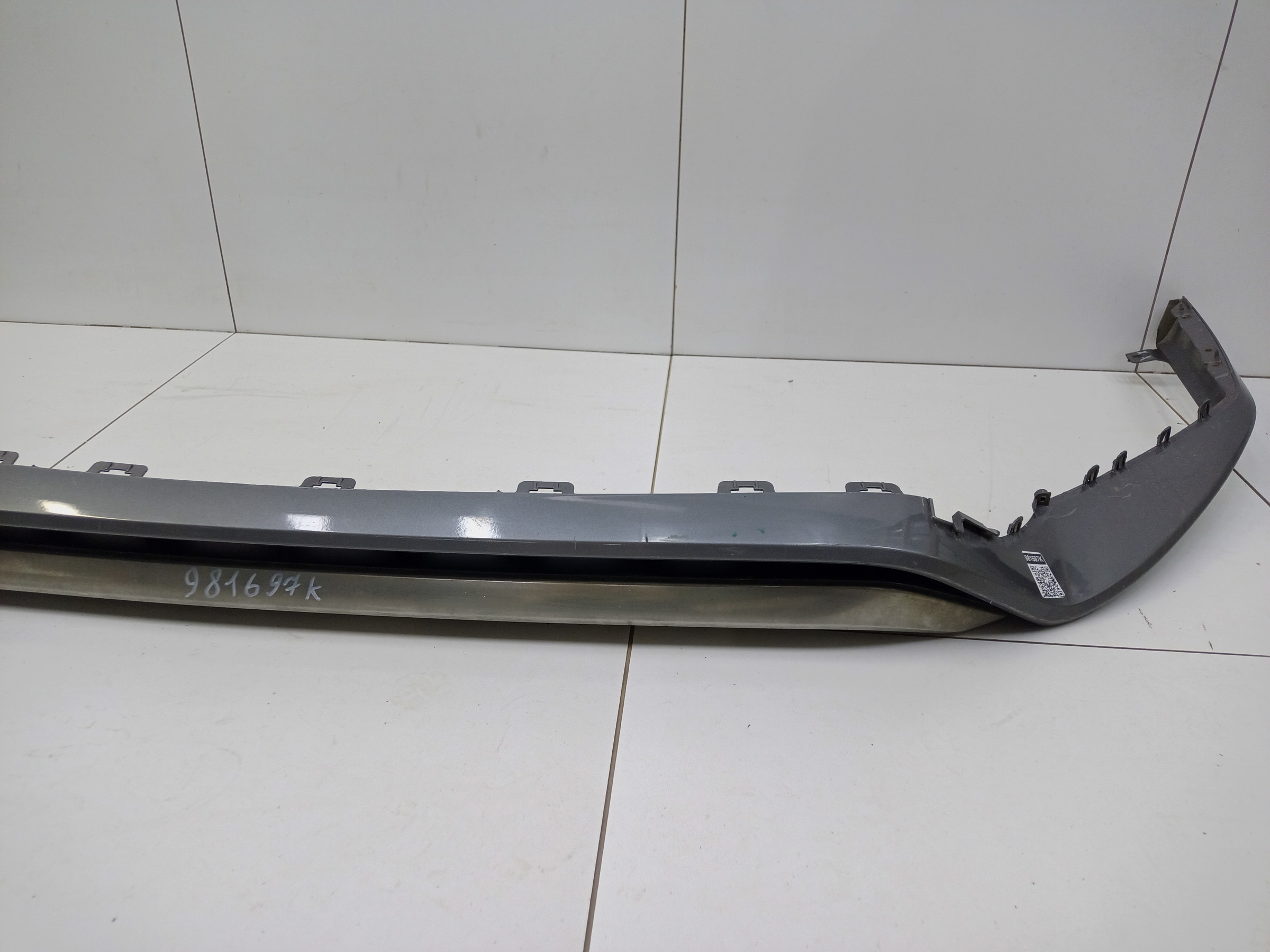 Накладка переднего бампера Lexus RX 4