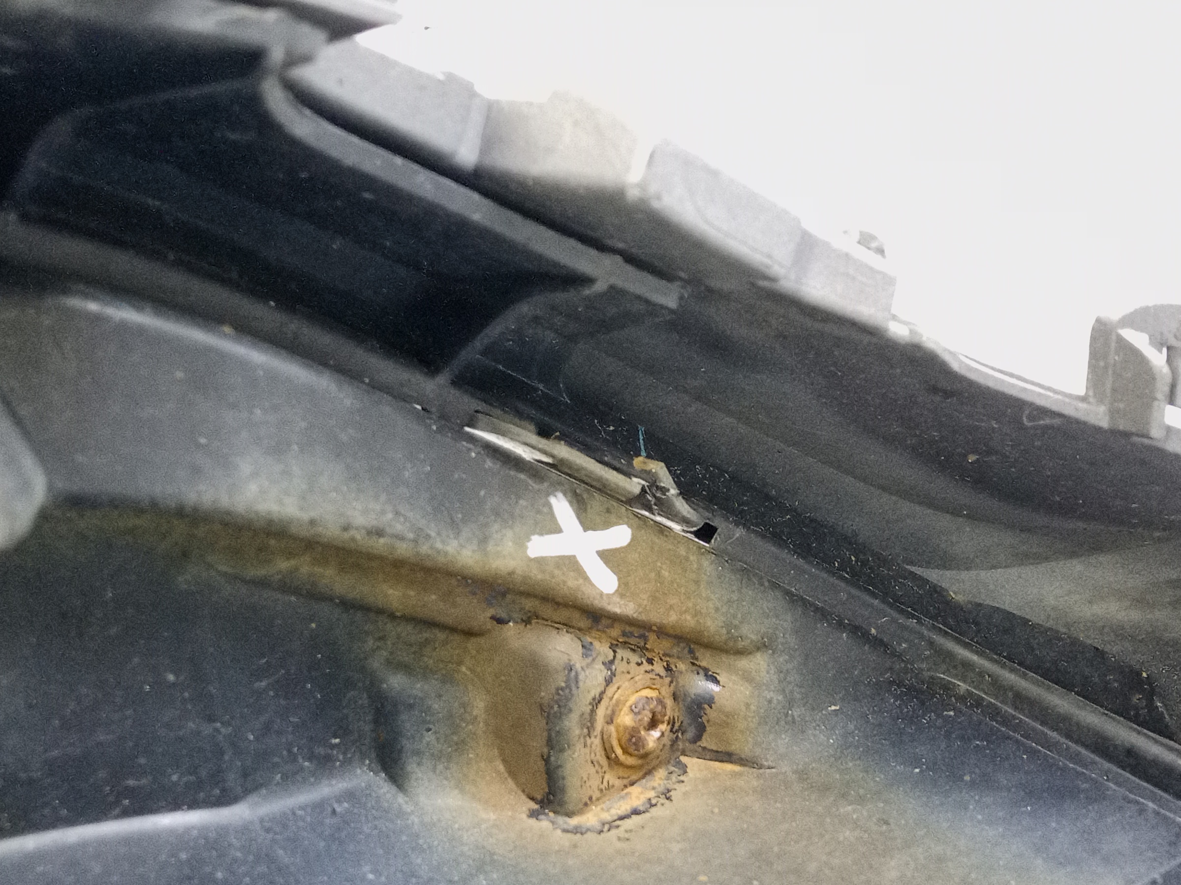 Накладка переднего бампера Lexus RX 4