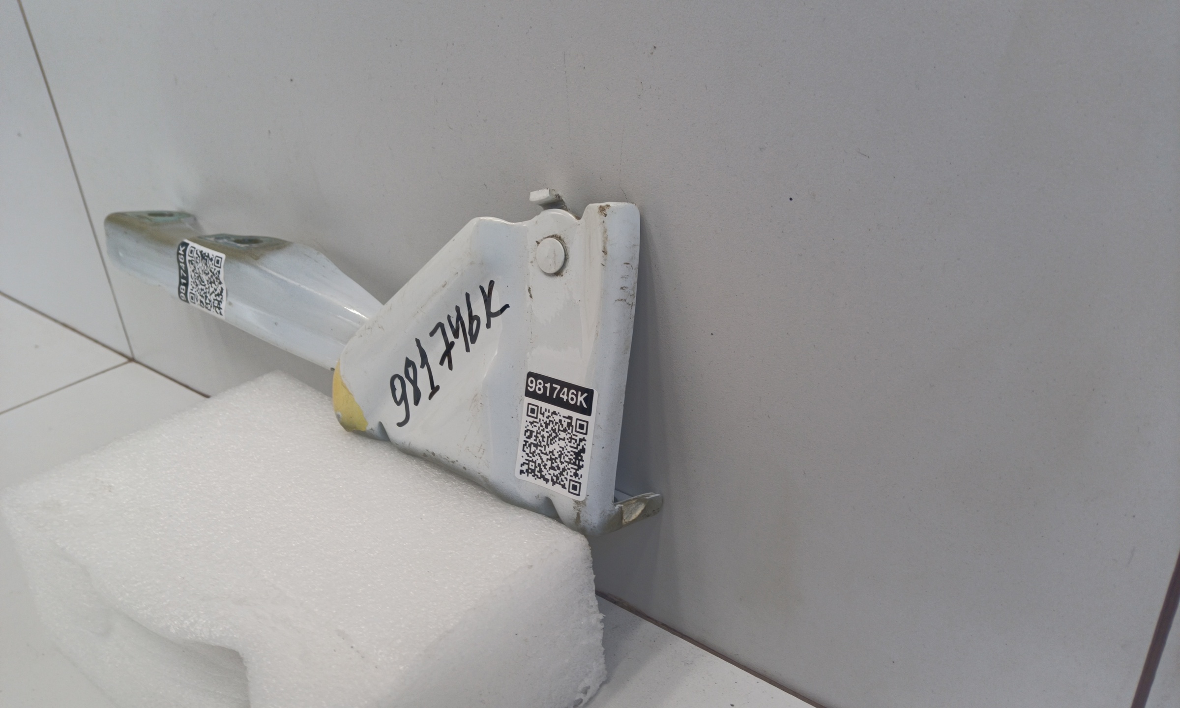 Петля капота левая Tank 300