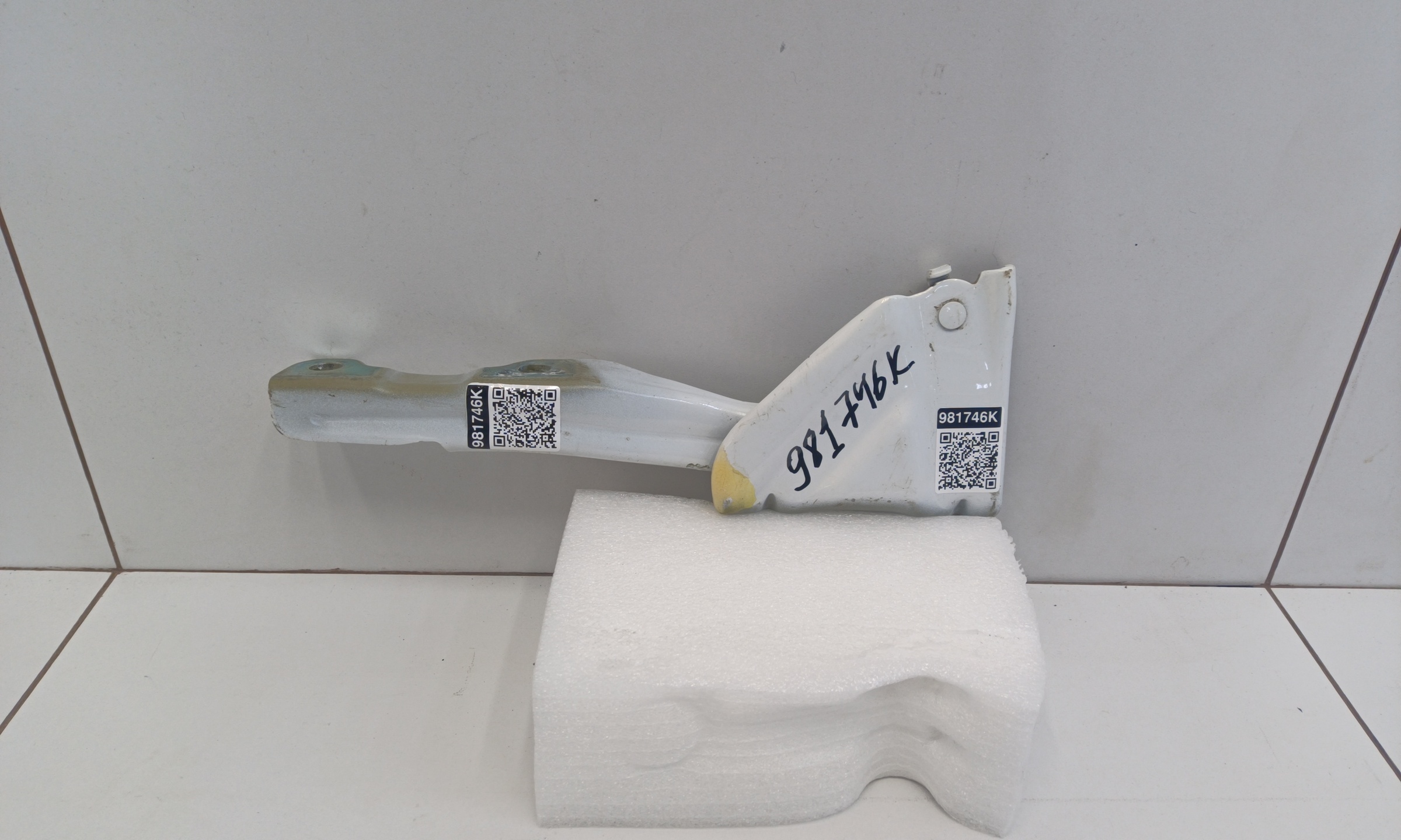 Петля капота левая Tank 300