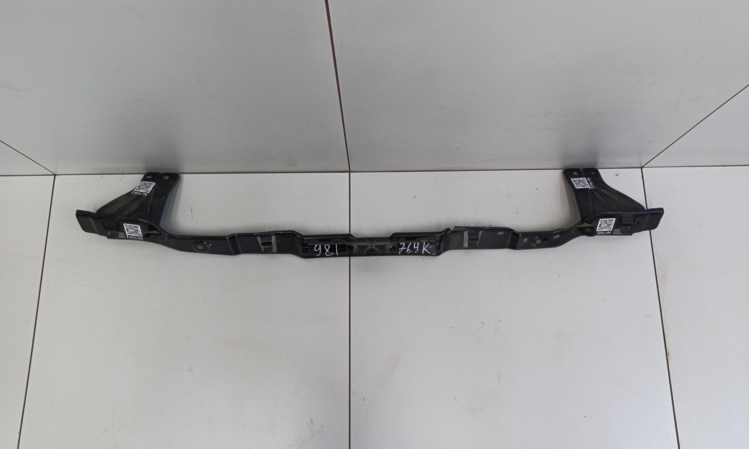 Кронштейн переднего бампера центральный Tank 300