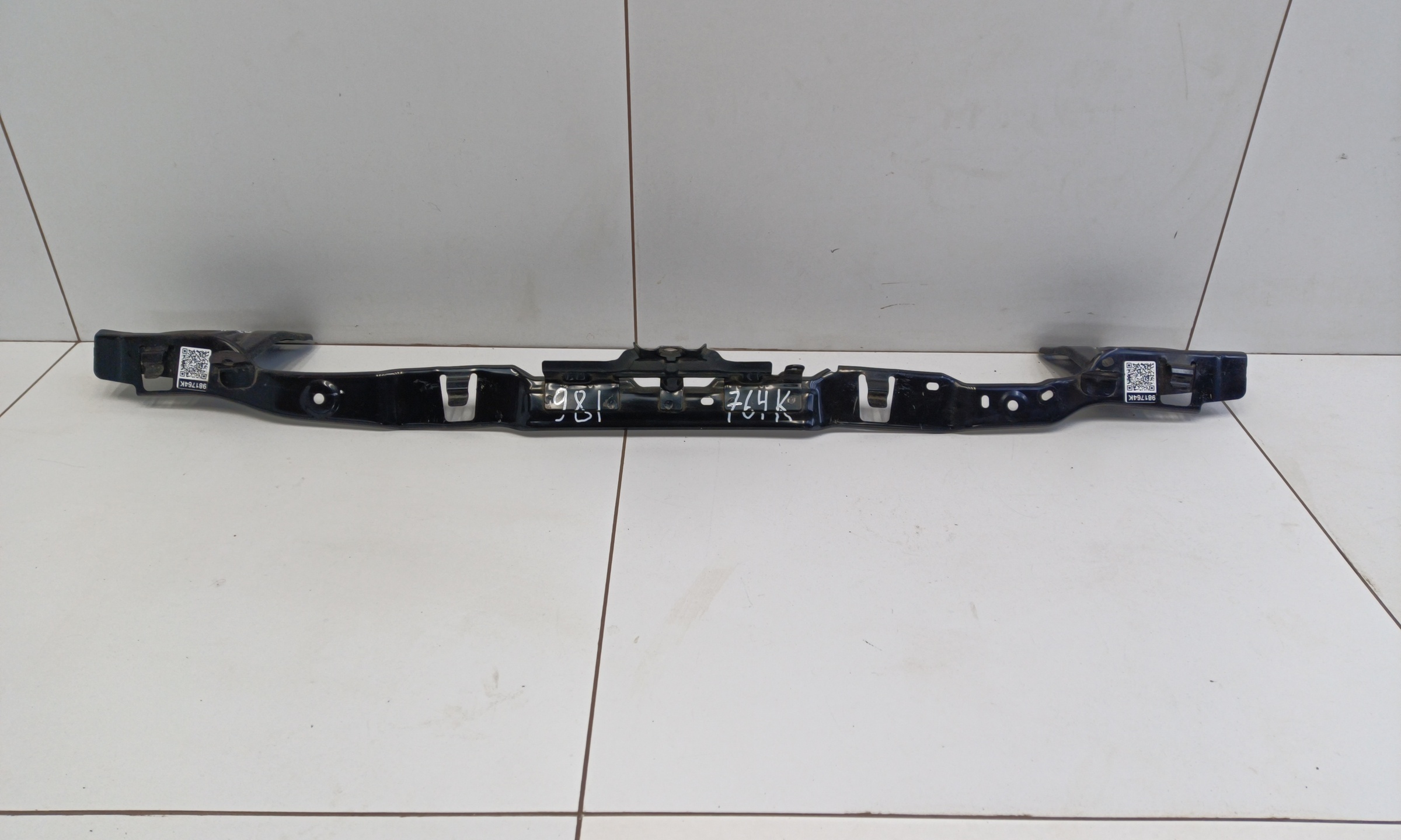 Кронштейн переднего бампера центральный Tank 300