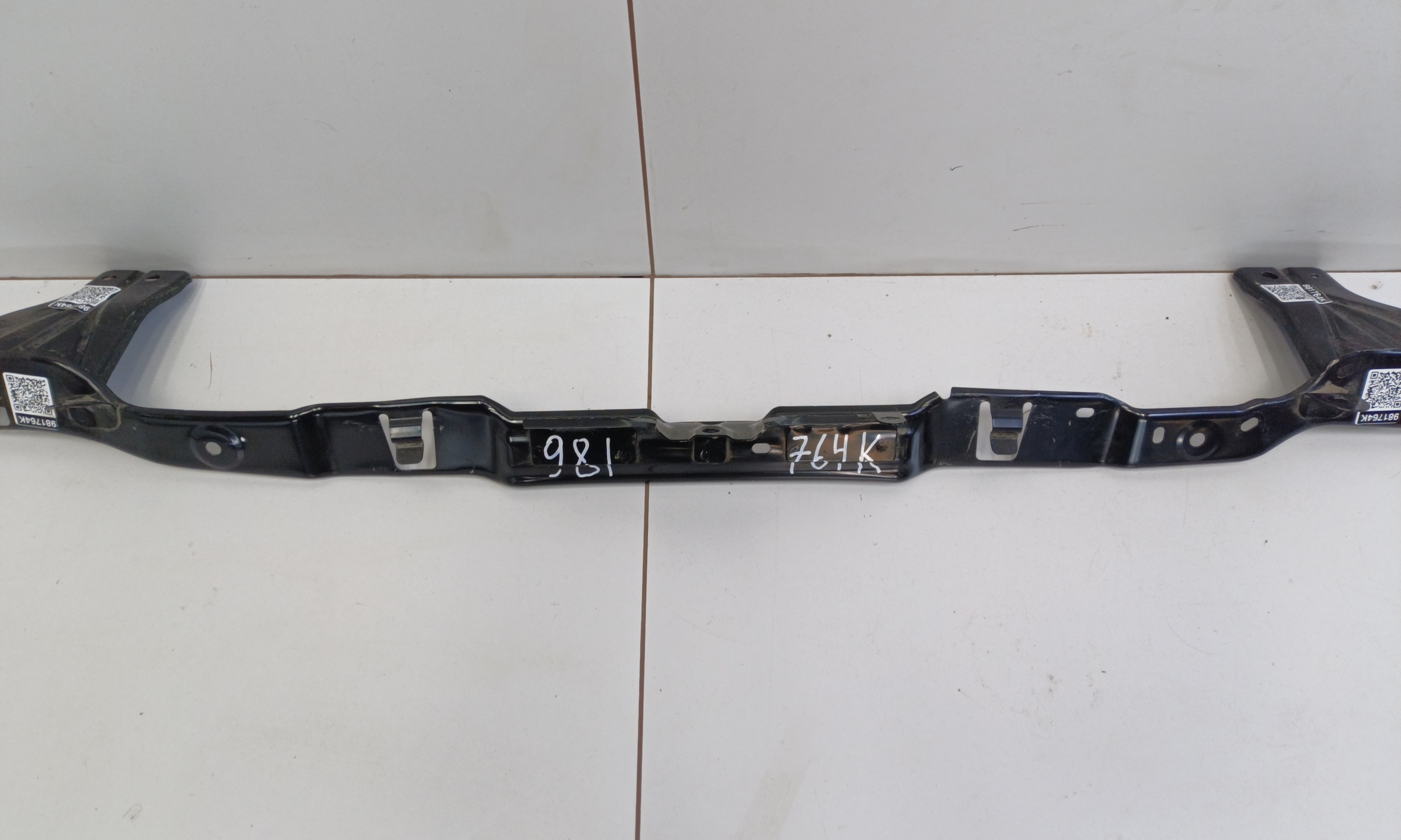 Кронштейн переднего бампера центральный Tank 300