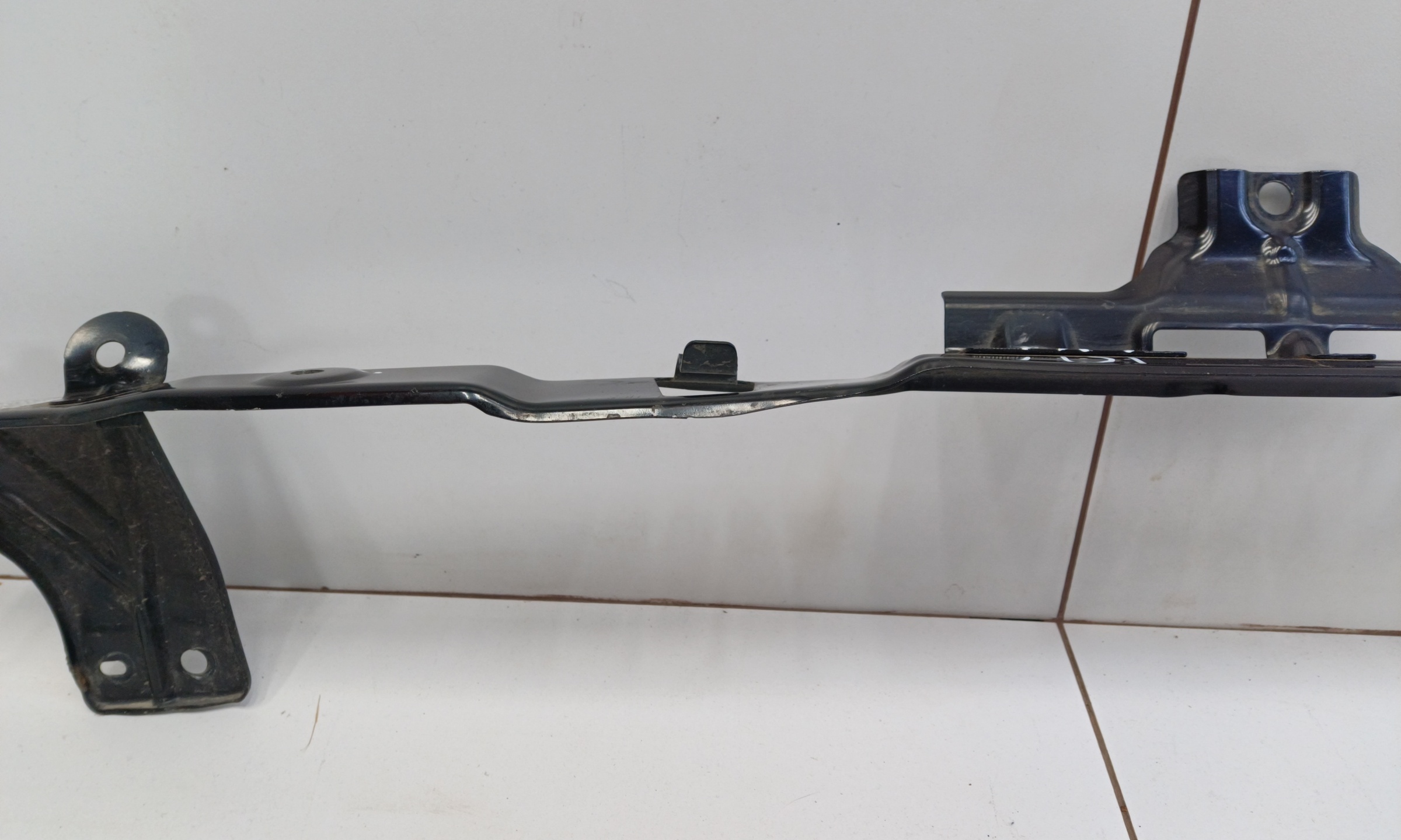 Кронштейн переднего бампера центральный Tank 300