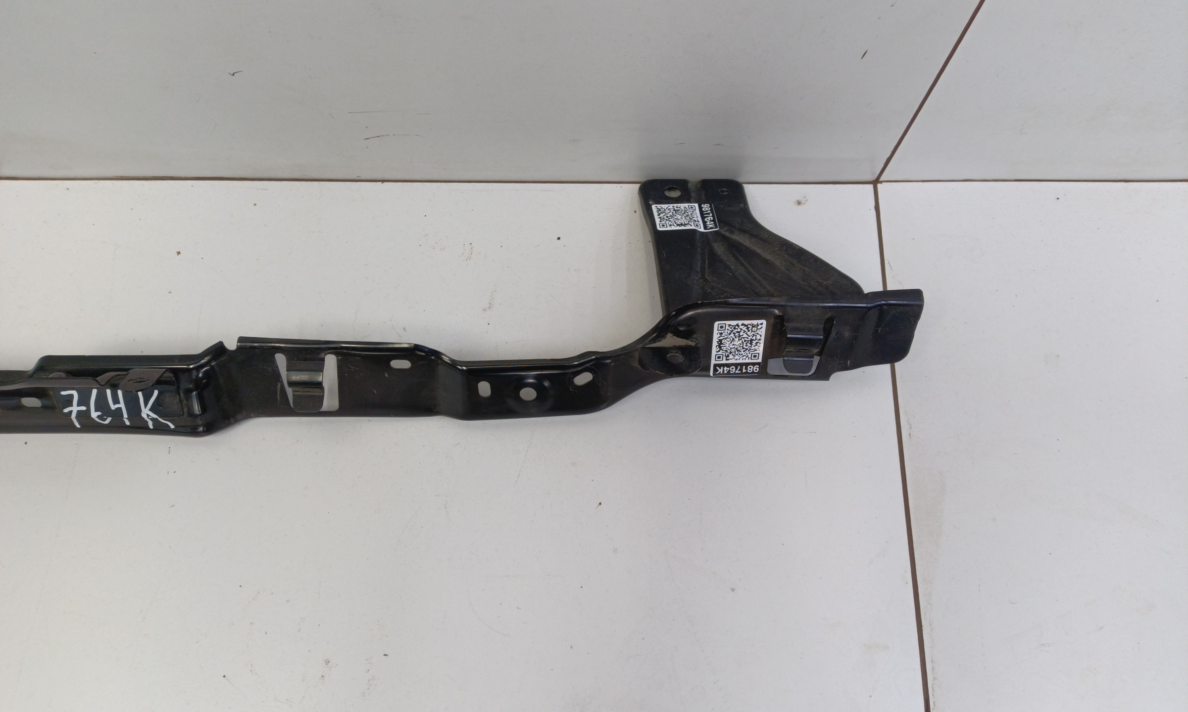 Кронштейн переднего бампера центральный Tank 300