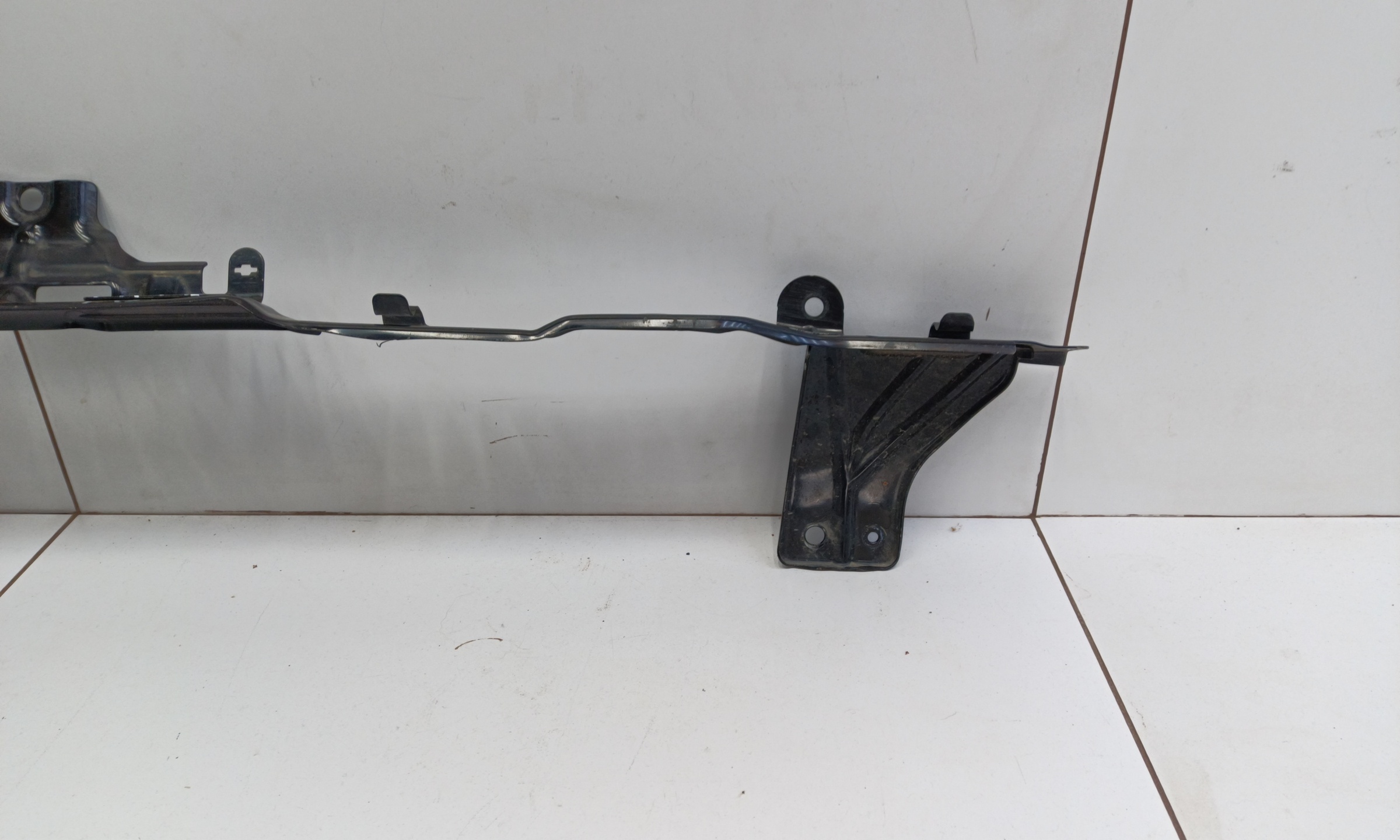 Кронштейн переднего бампера центральный Tank 300