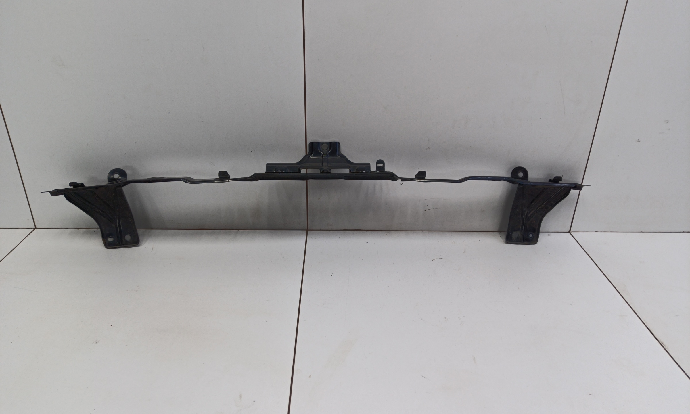 Кронштейн переднего бампера центральный Tank 300