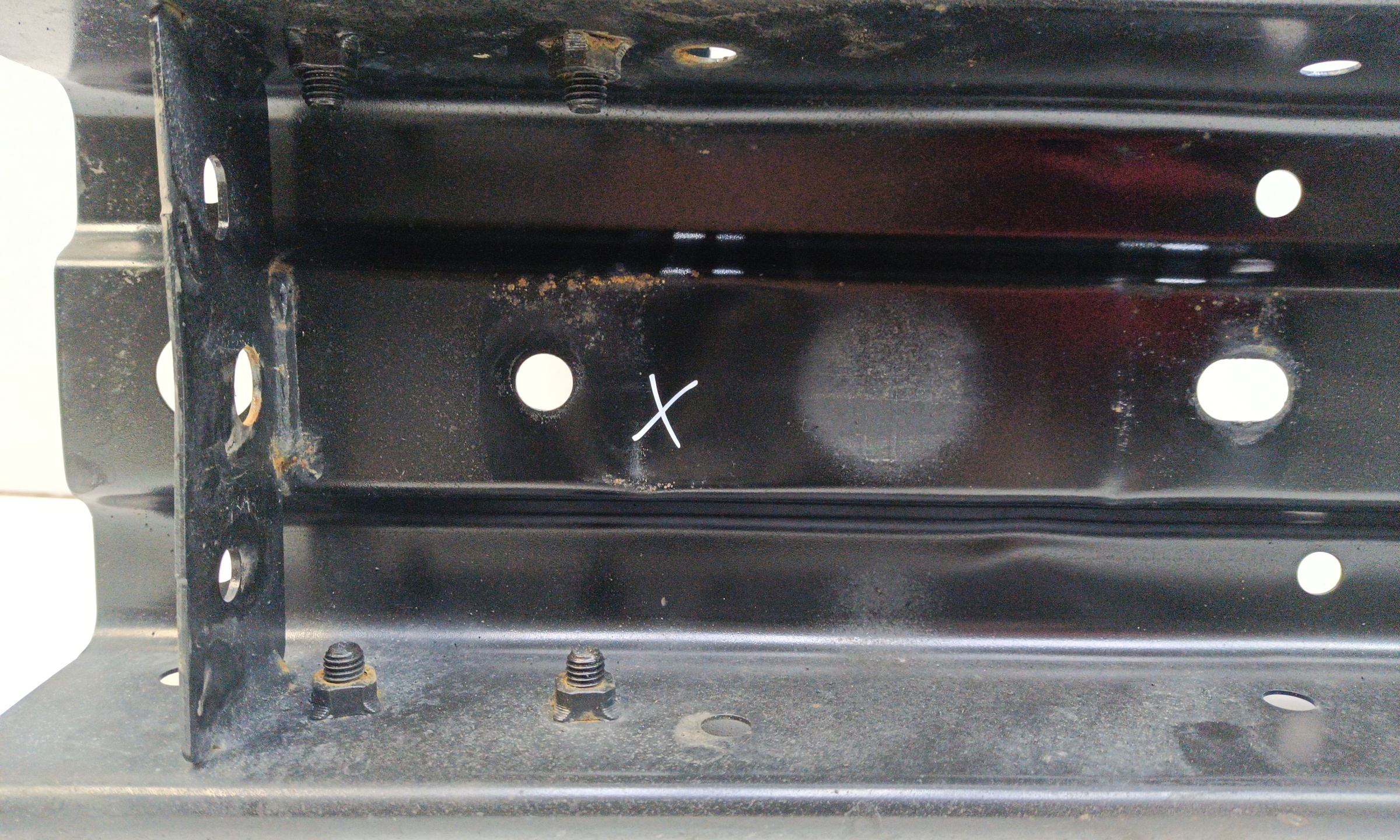 Усилитель переднего бампера Tank 300