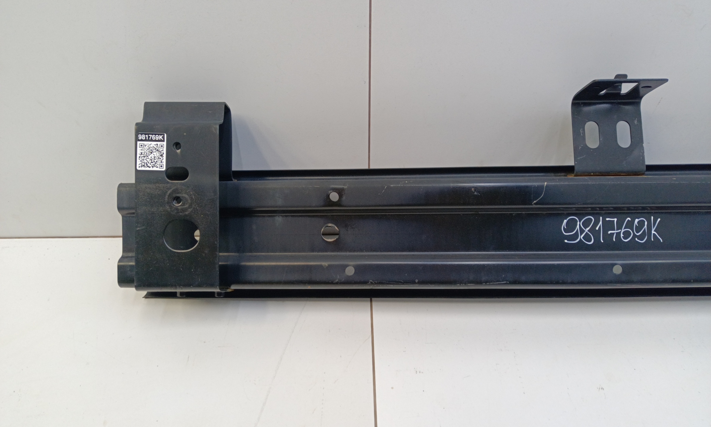 Усилитель переднего бампера Tank 300