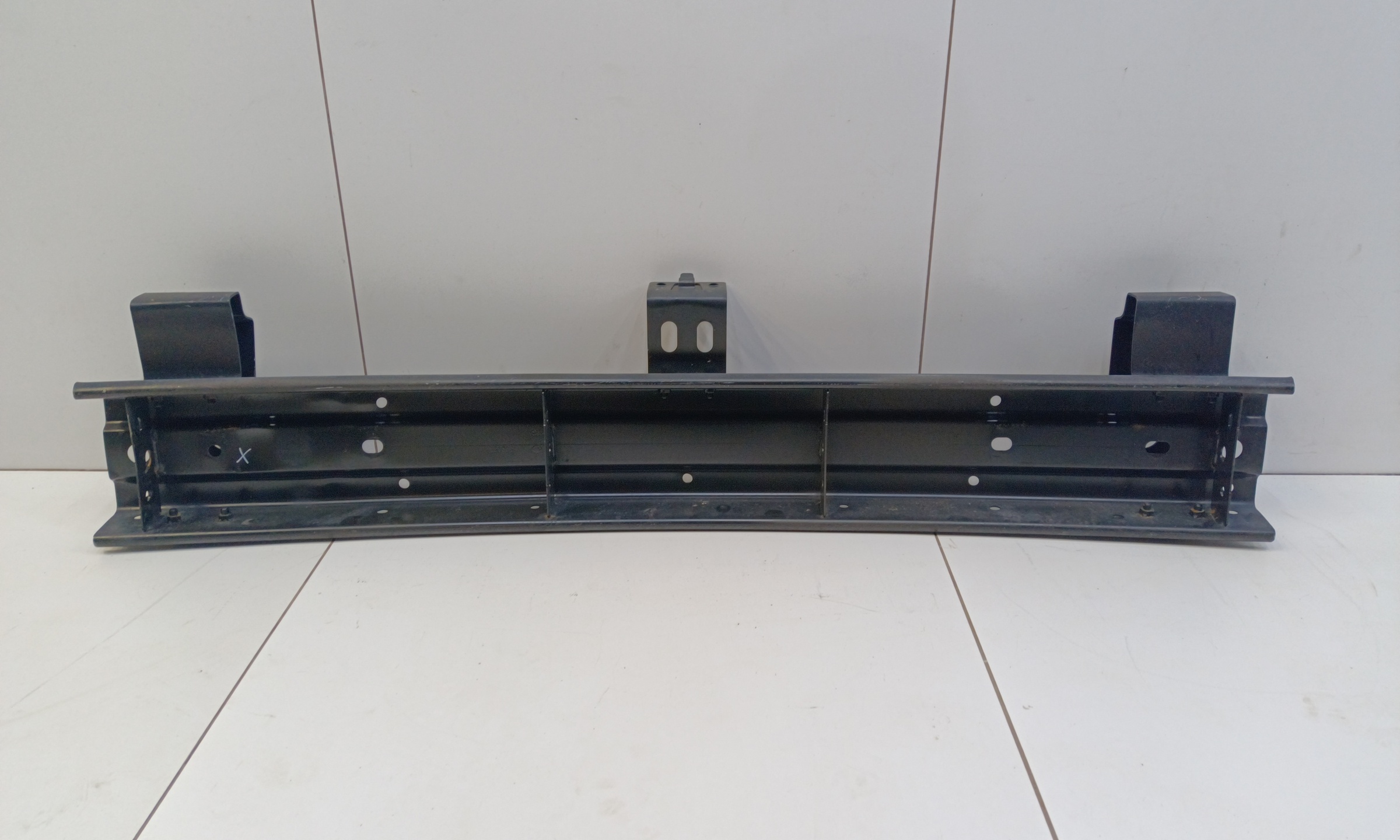 Усилитель переднего бампера Tank 300