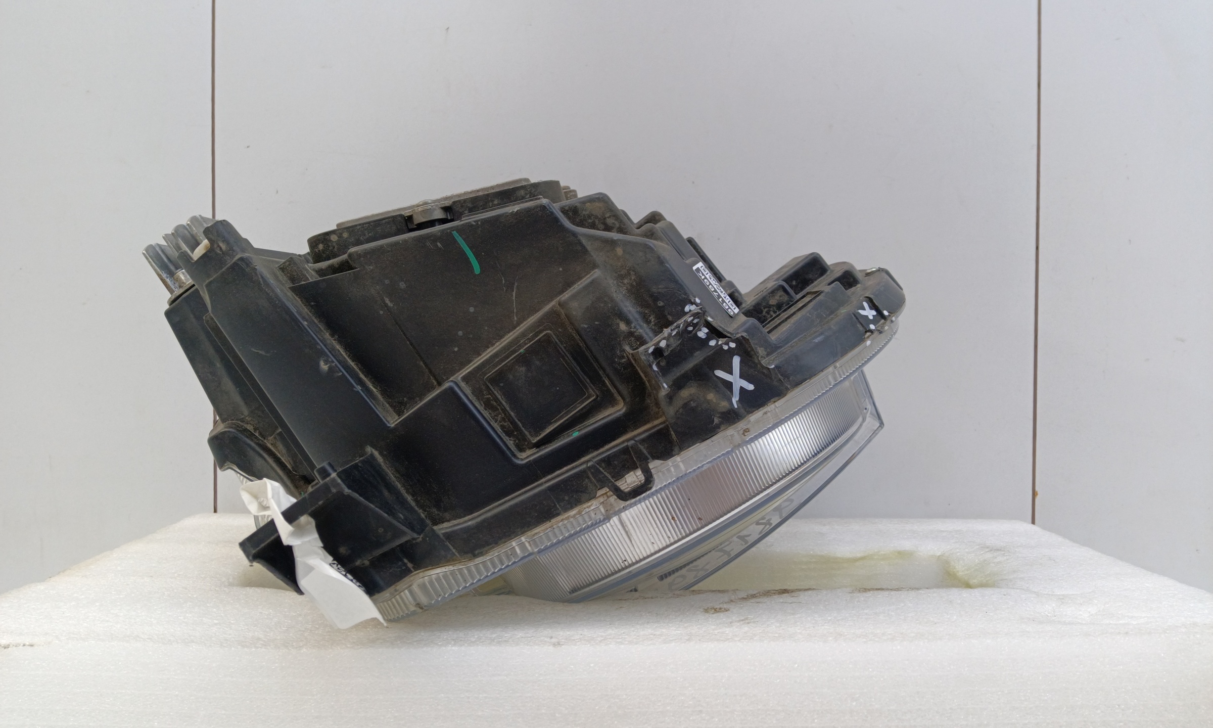 Фара передняя левая Tank 300 LED