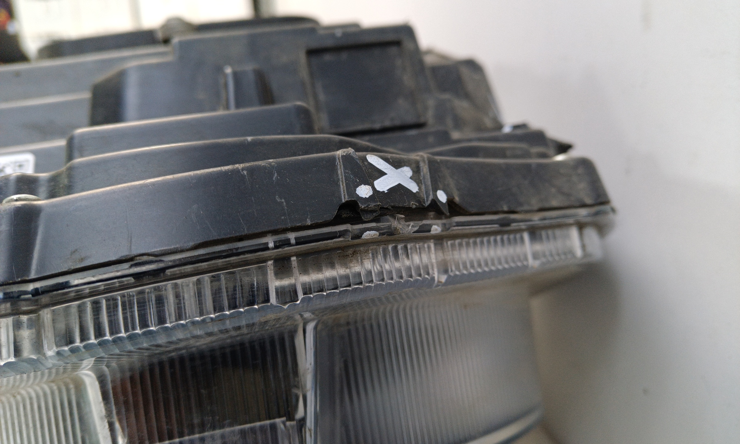 Фара передняя левая Tank 300 LED