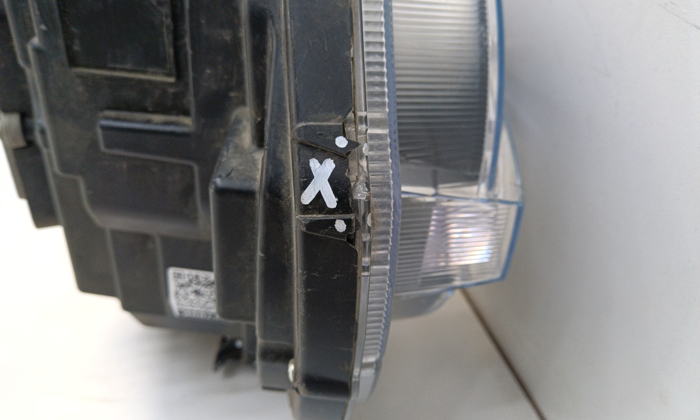 Фара передняя левая Tank 300 LED