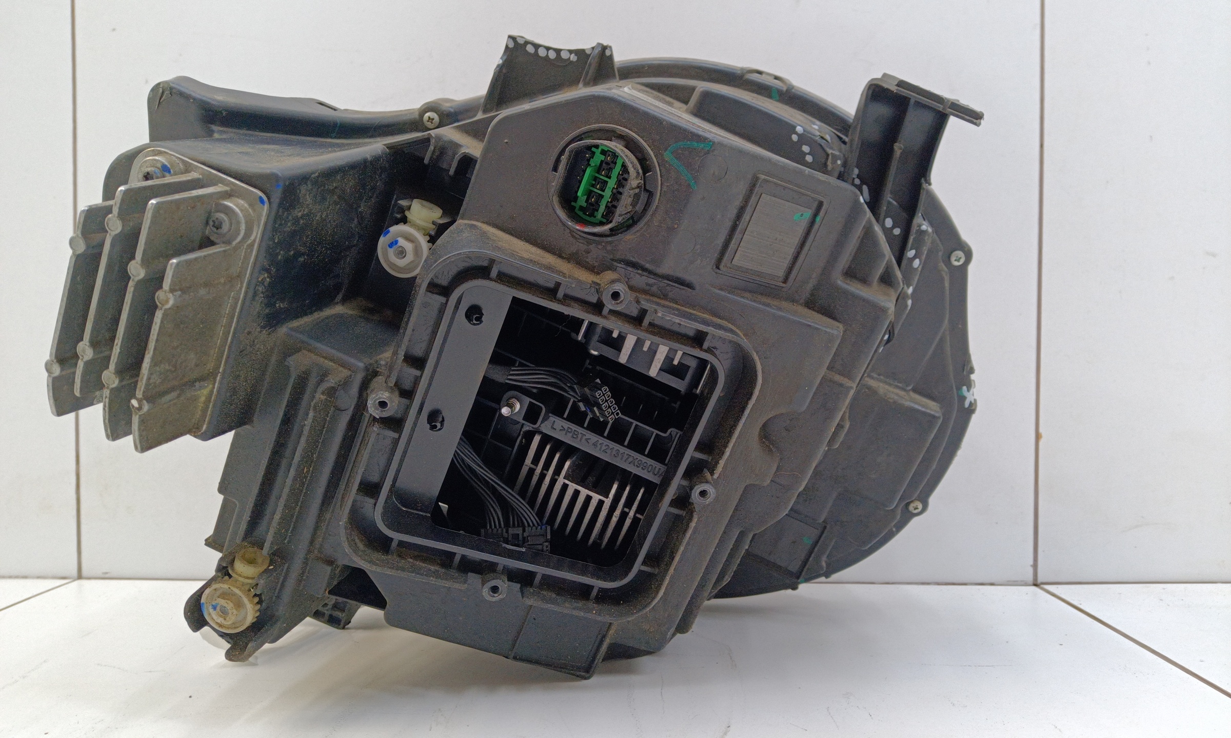 Фара передняя левая Tank 300 LED