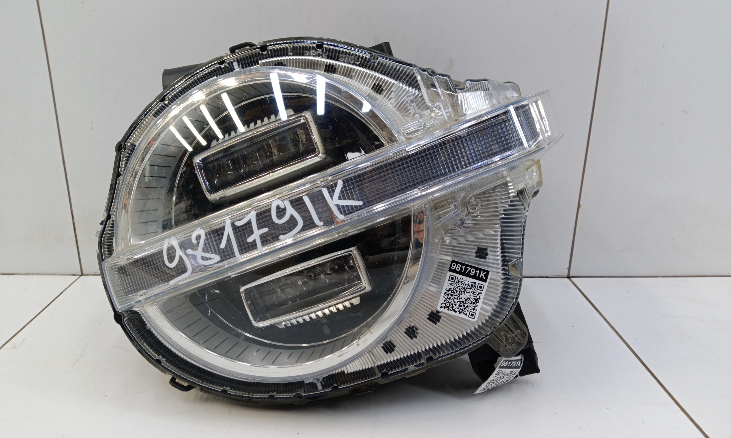 Фара передняя левая Tank 300 LED