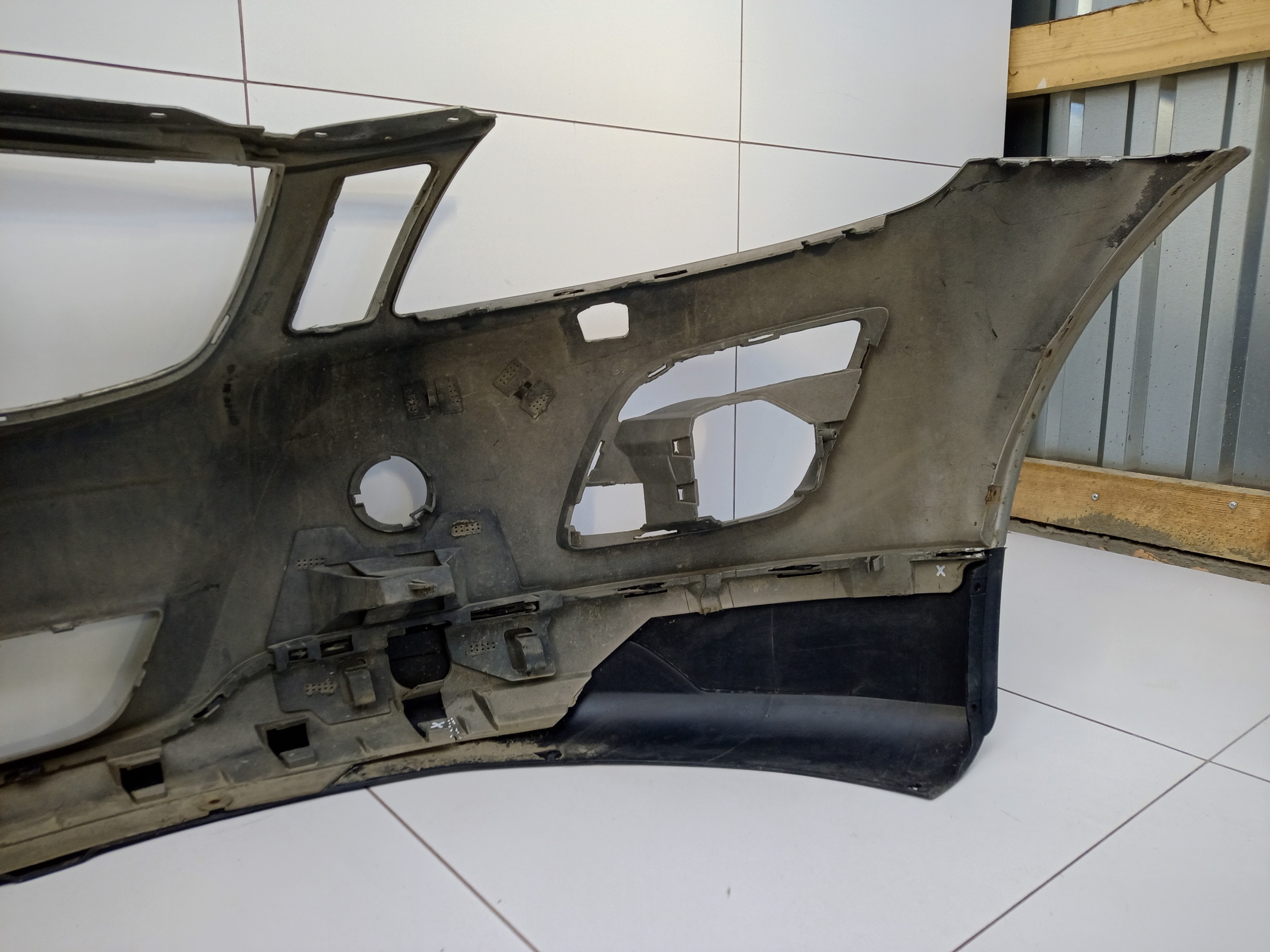Бампер передний Volvo XC60 1 под омыватель
