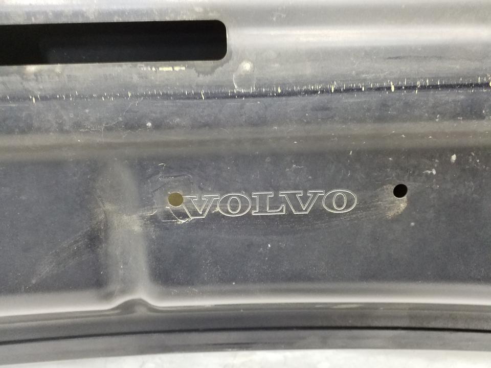 Капот Volvo XC70 2