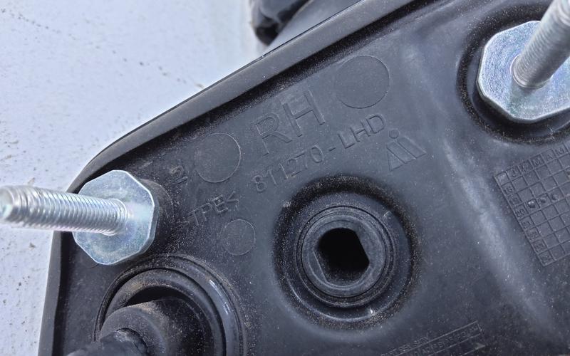 Зеркало правое Toyota Highlander 4 14+4 контактов