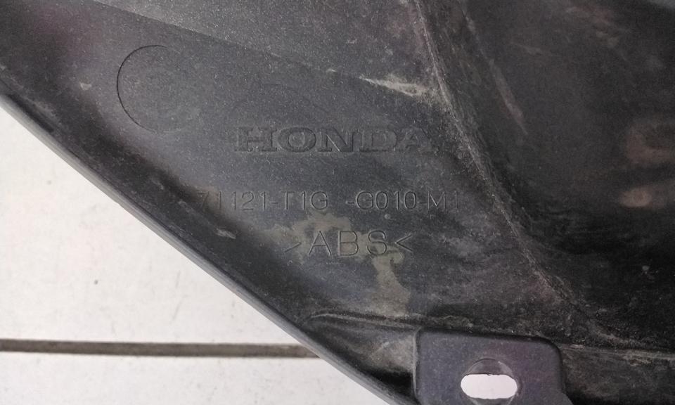 Решетка радиатора Honda CR-V 4