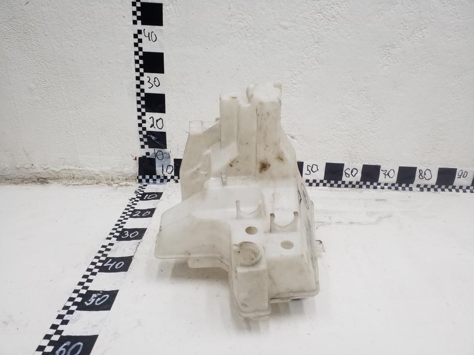 Бачок омывателя Subaru Forester 4