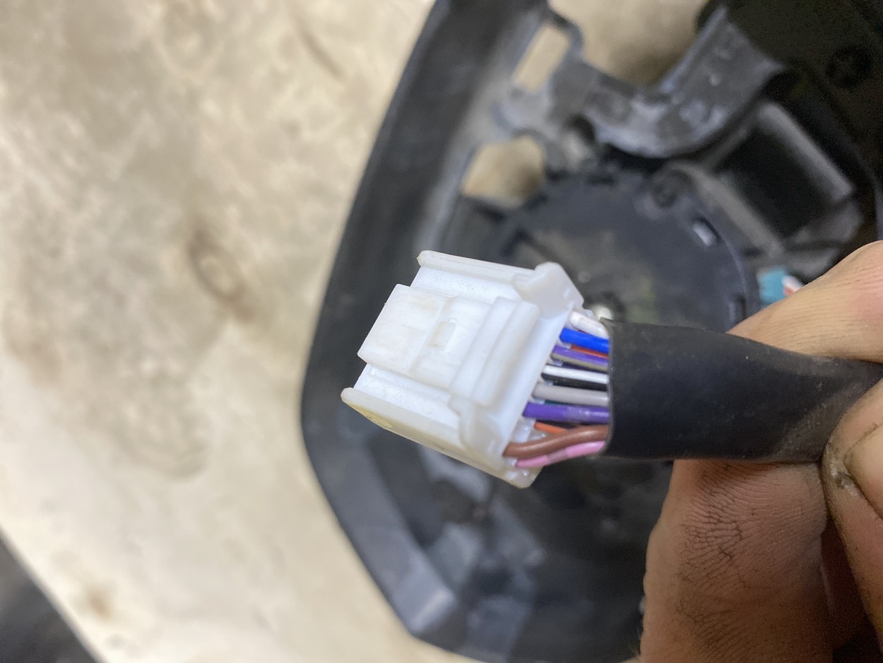 Зеркало заднего вида левое Toyota Highlander 4 13 + 4 контакта