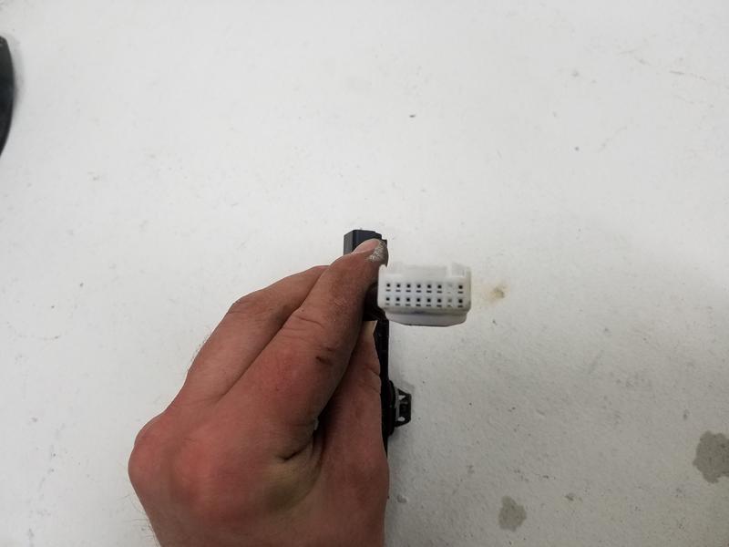 Зеркало заднего вида левое Toyota Highlander 4 13 + 4 контакта