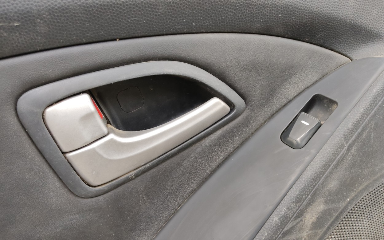 Дверь задняя левая Hyundai ix35 под накладку