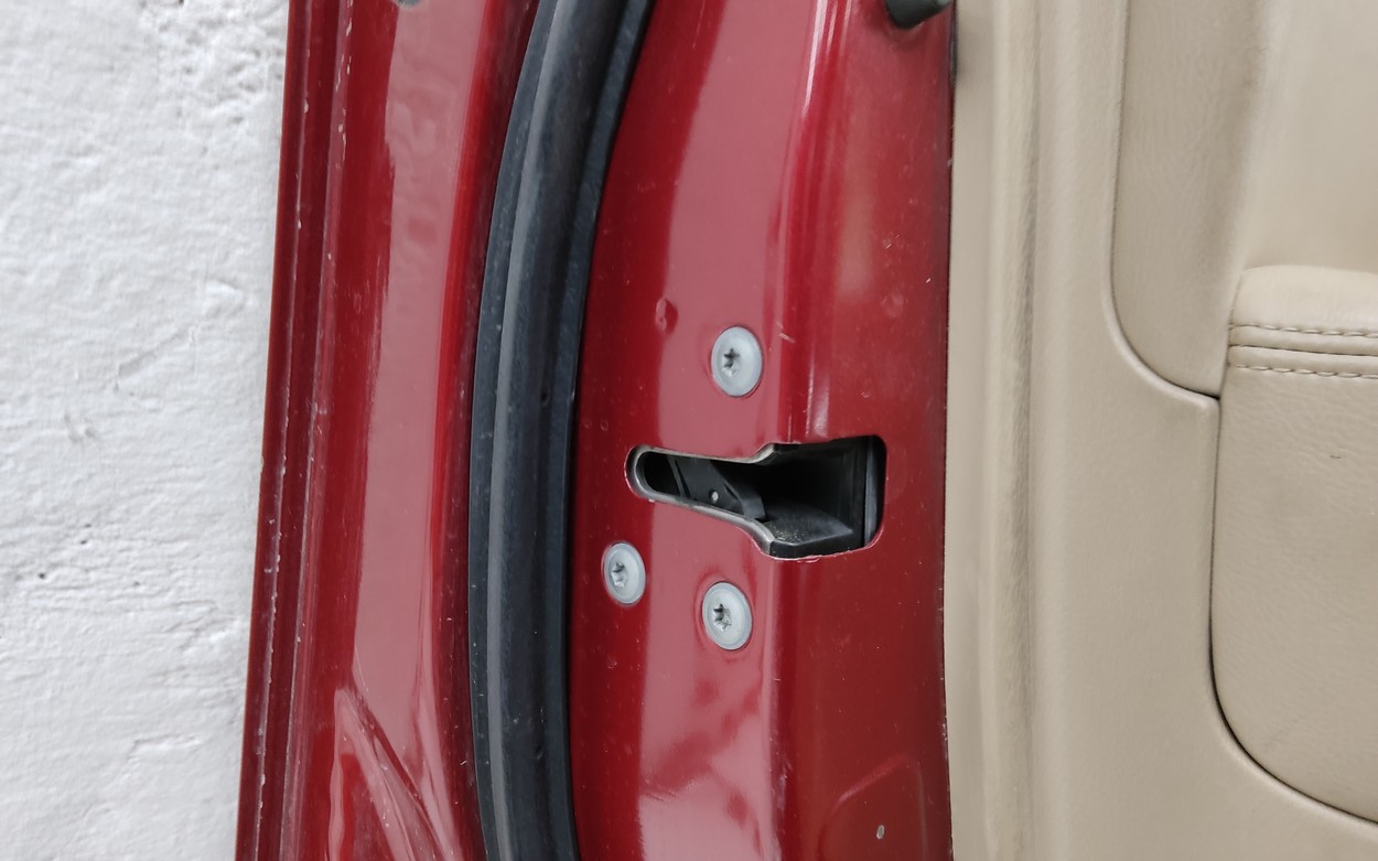 Дверь передняя левая Nissan Pathfinder R52