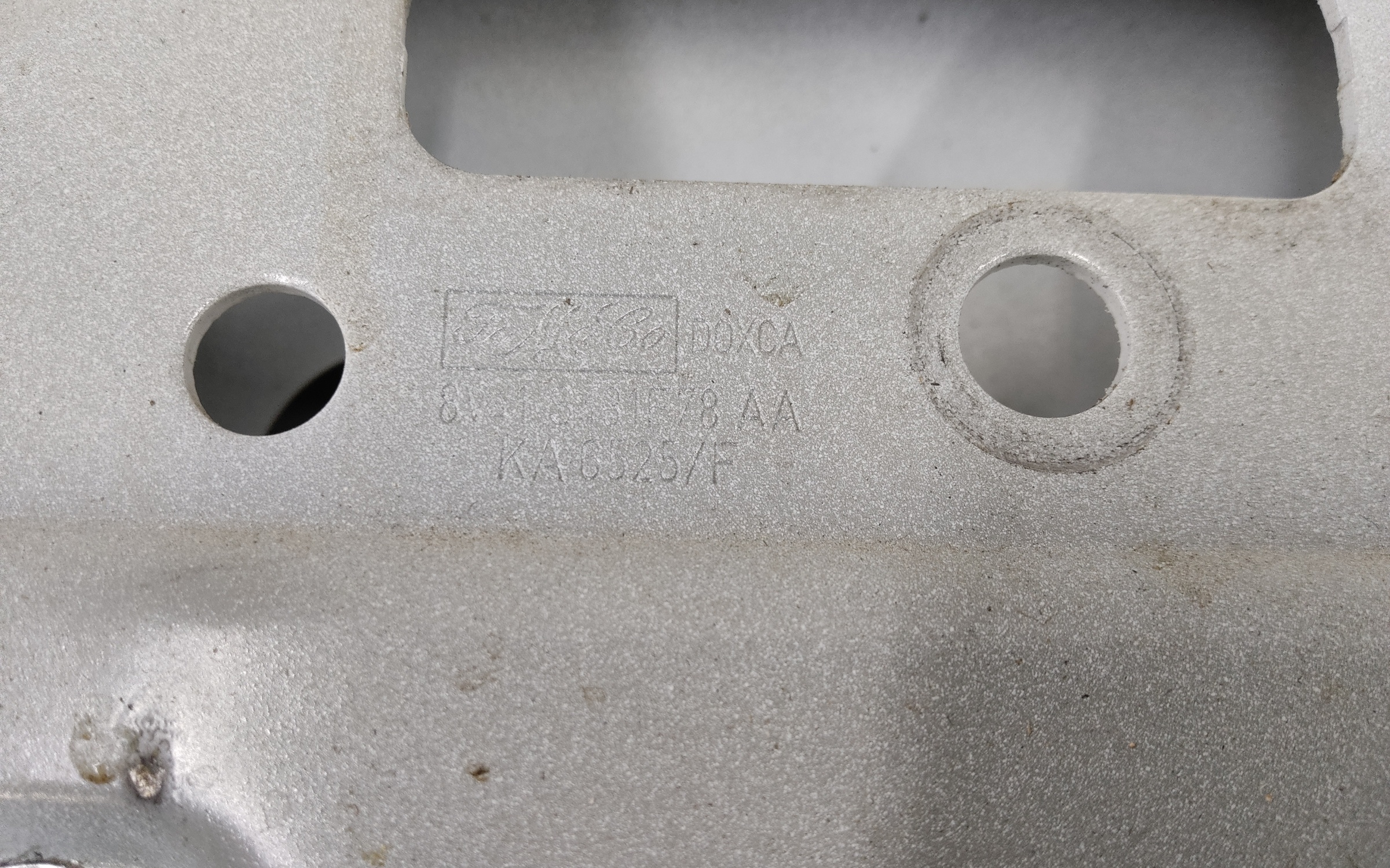 Крышка багажника Ford Focus 3 Sedan Restail