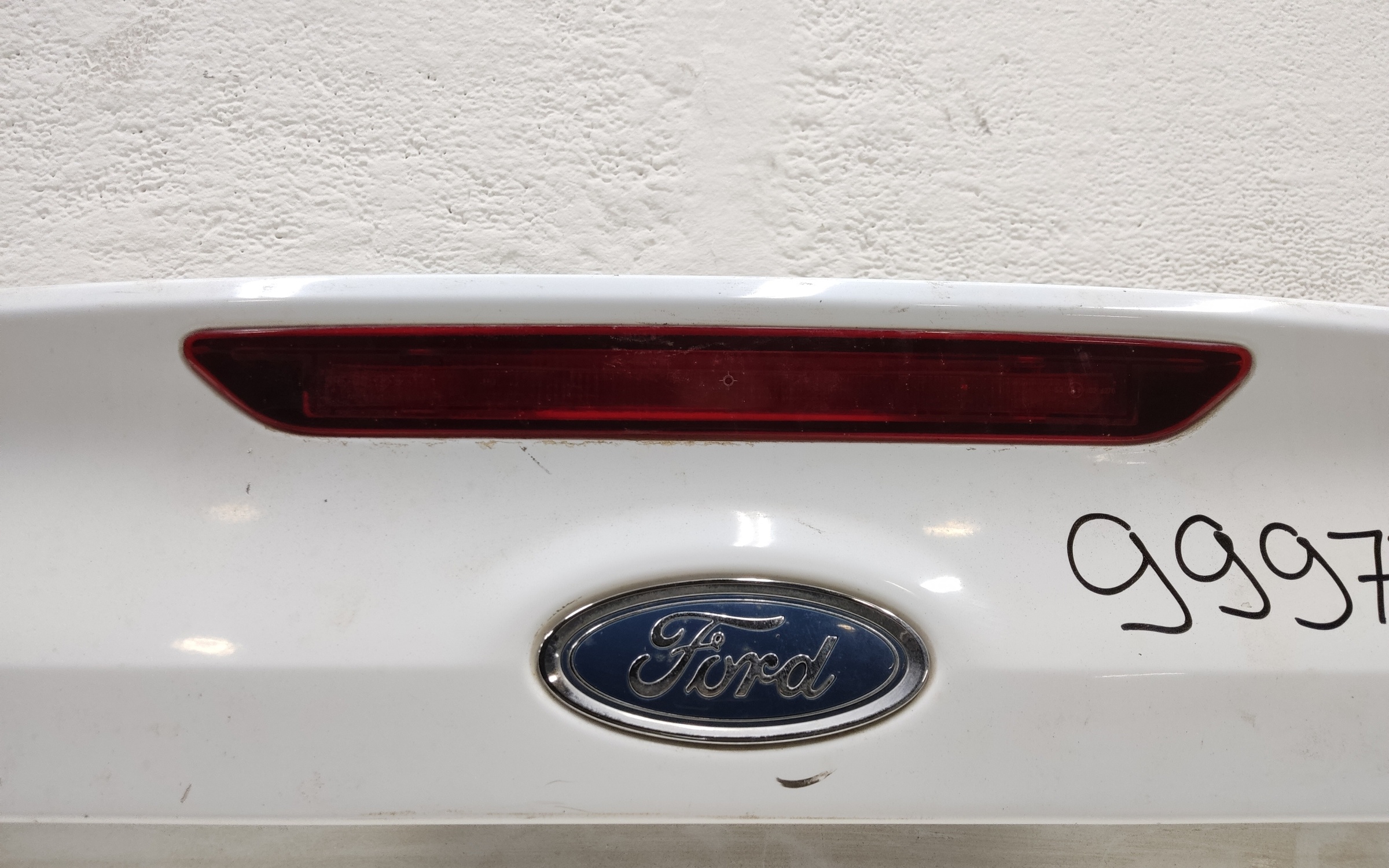 Крышка багажника Ford Focus 3 Sedan Restail