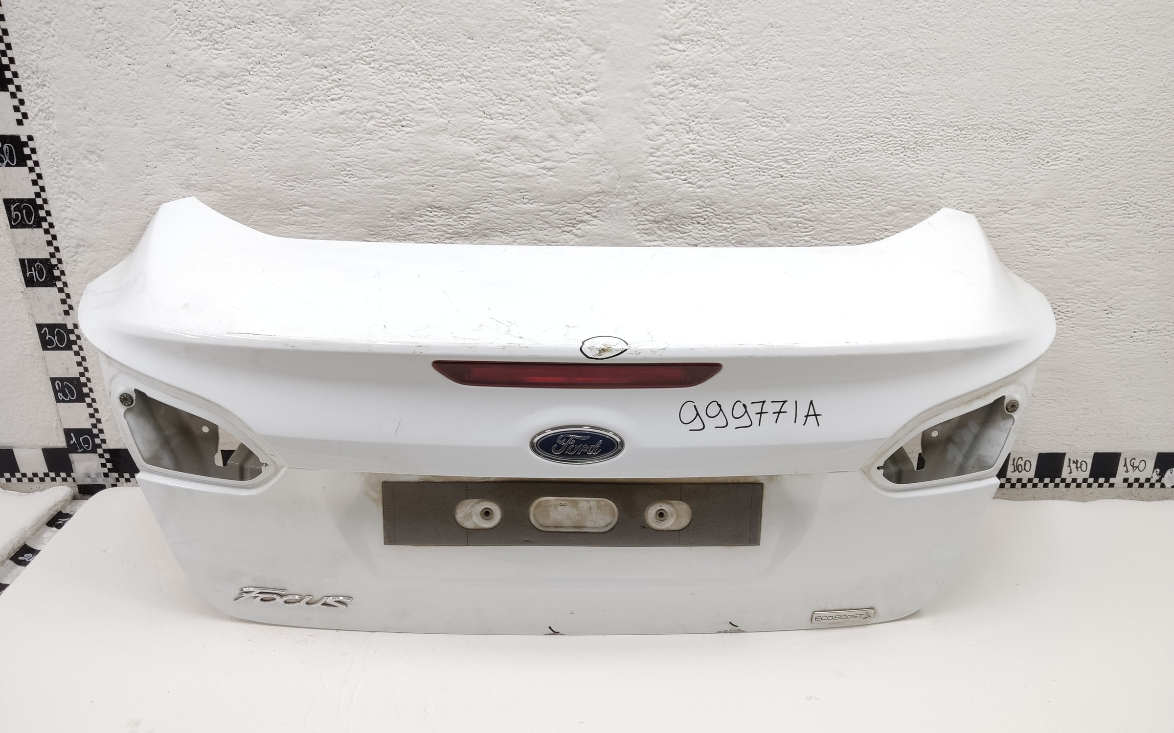 Крышка багажника Ford Focus 3 Sedan Restail