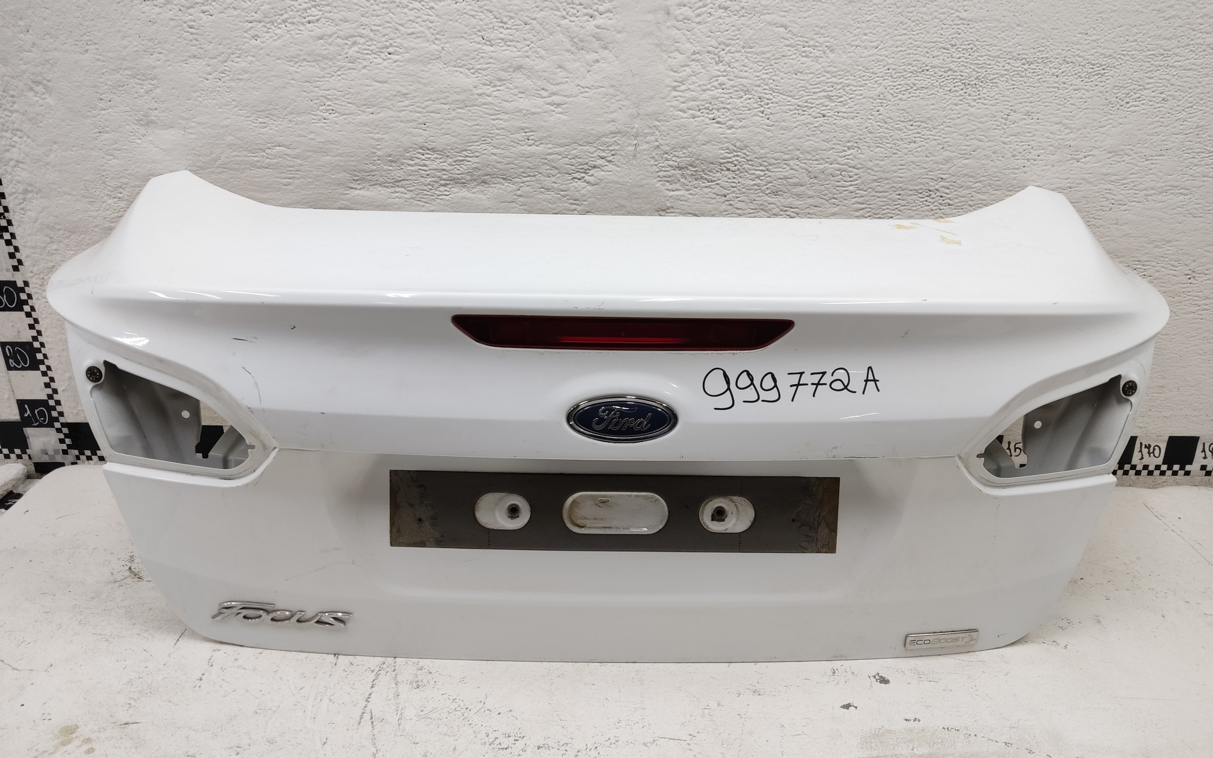 Крышка багажника Ford Focus 3 Sedan Restail