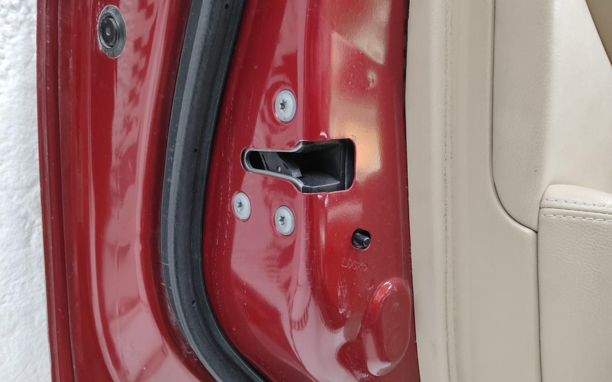 Дверь задняя левая Nissan Pathfinder R52