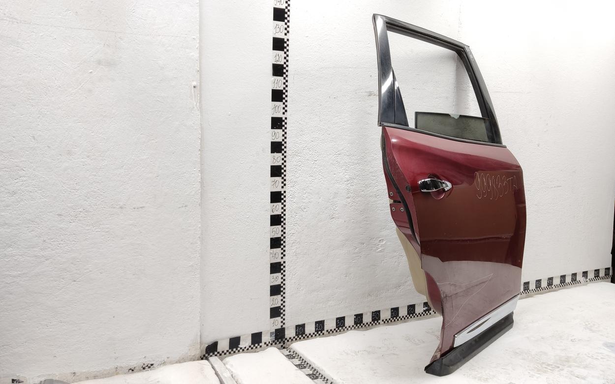 Дверь задняя правая Nissan Pathfinder R52