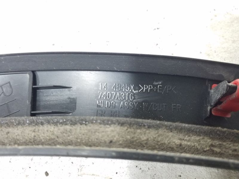 Накладка переднего бампера правая Mitsubishi Outlander 3 Restail 2