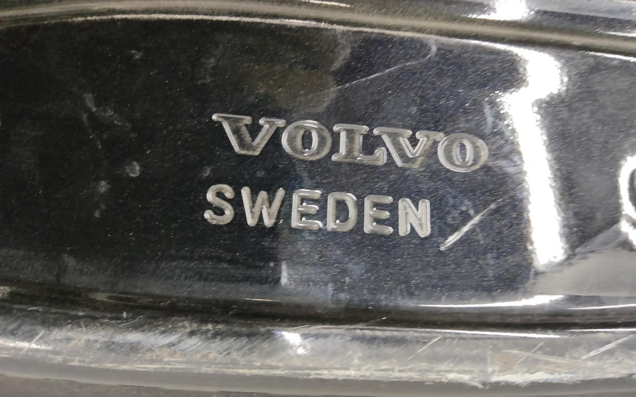 Дверь задняя правая Volvo XC70 2