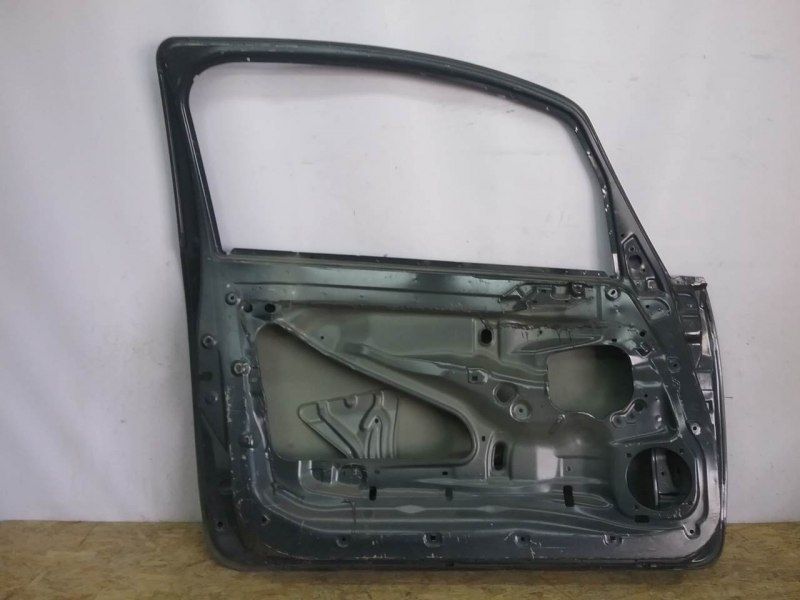 Дверь передняя левая Mitsubishi Colt 7 3D не под накладку